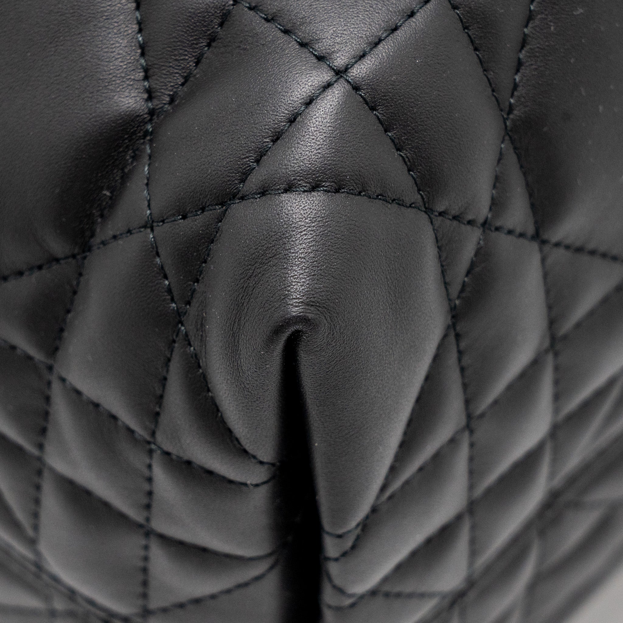 DIOR MEDIUM DIOR TOUJOURS BAG MACROCANNAGE CALFSKIN BLACK LGHW