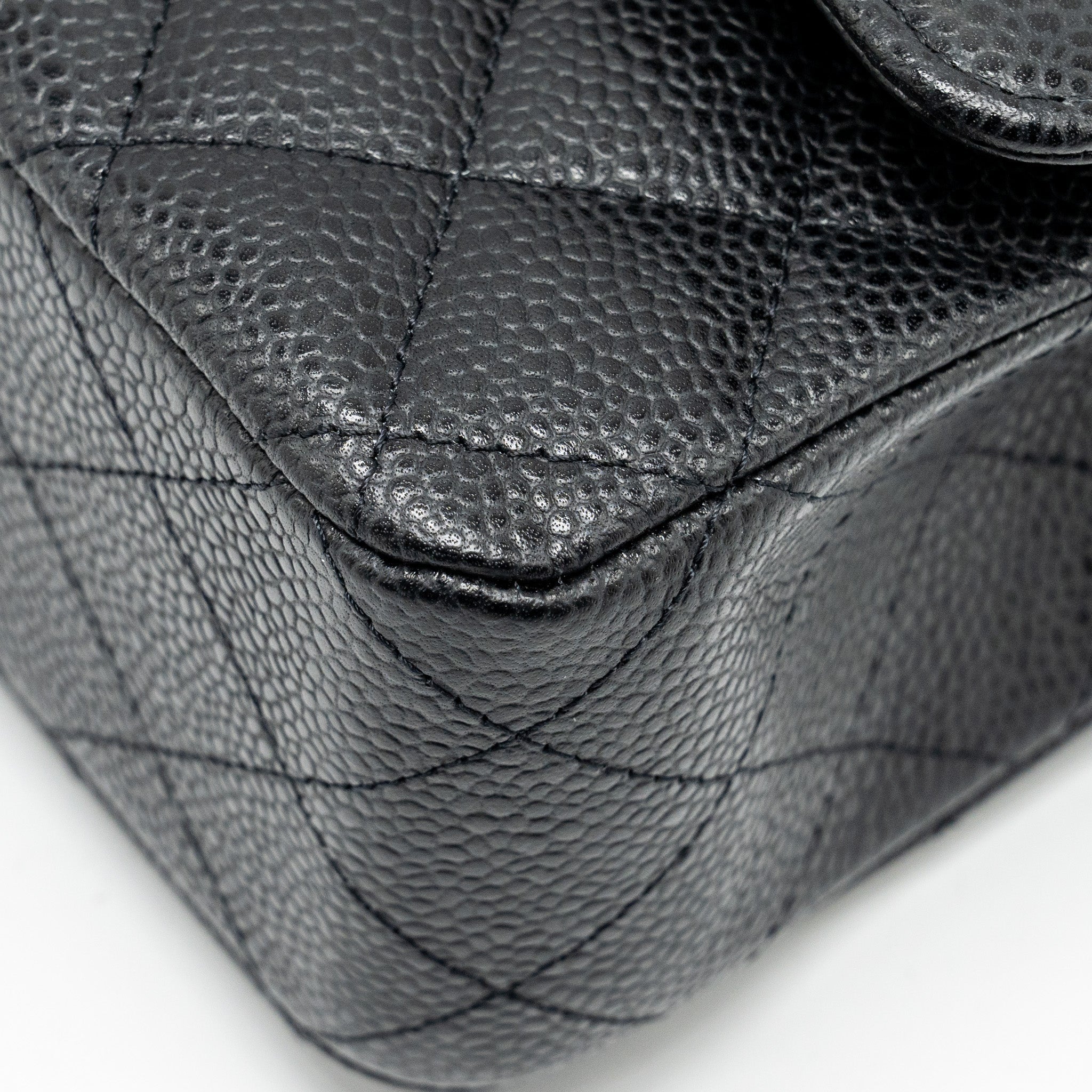 CHANEL MEDIUM CLASSIC DOUBLE FLAP BAG CAVIAR BLACK GHW
