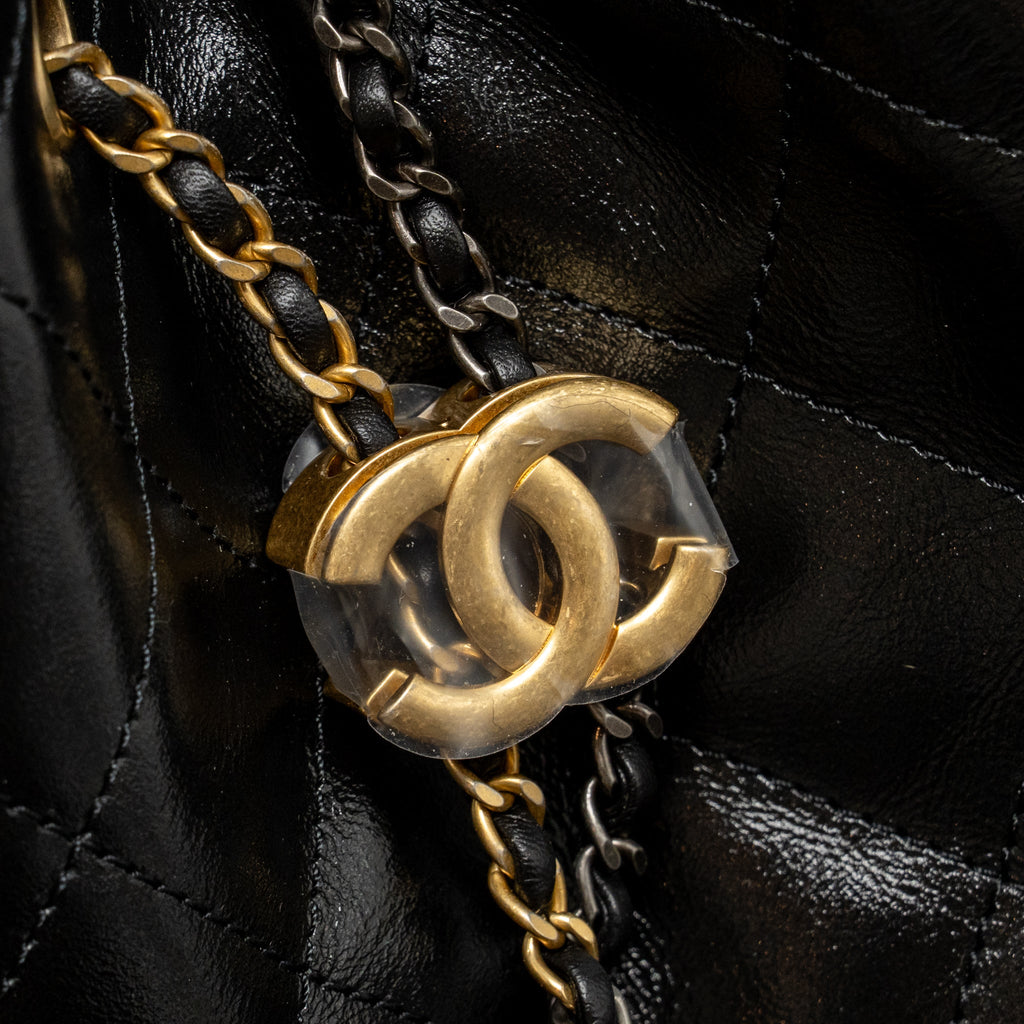 CHANEL SMALL 25 BAG CRUMPLED SHINY CALFSKIN BLACK MULTICOLOUR HARDWARE (MICROCHIP)