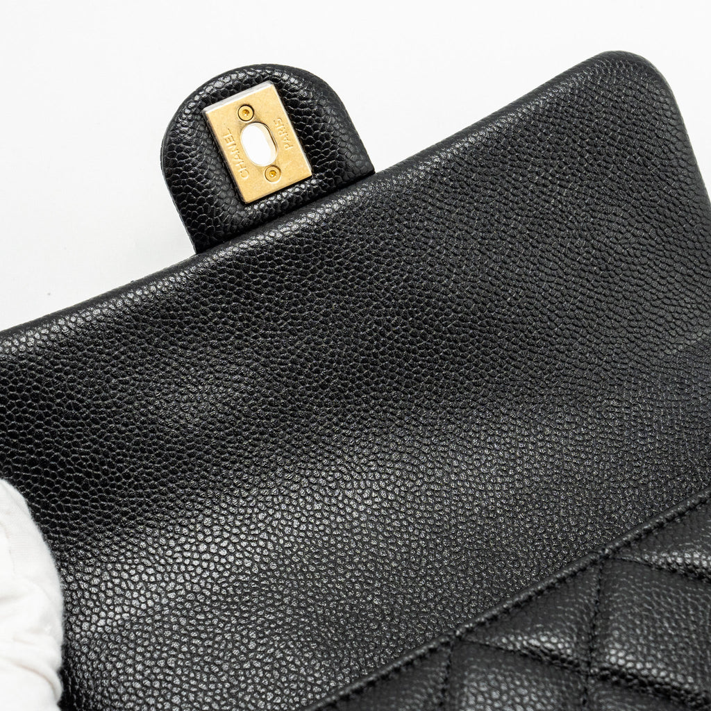 CHANEL 21A DETAILED CHAINS FLAP BAG CAVIAR BLACK GHW (MICROCHIP)