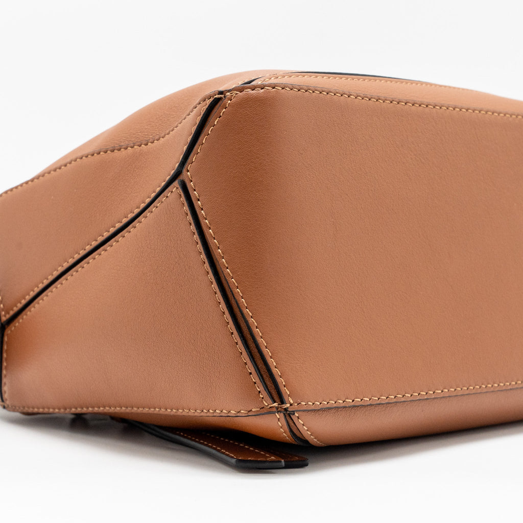 LOEWE SMALL PUZZLE BAG CALFSKIN TAN GHW