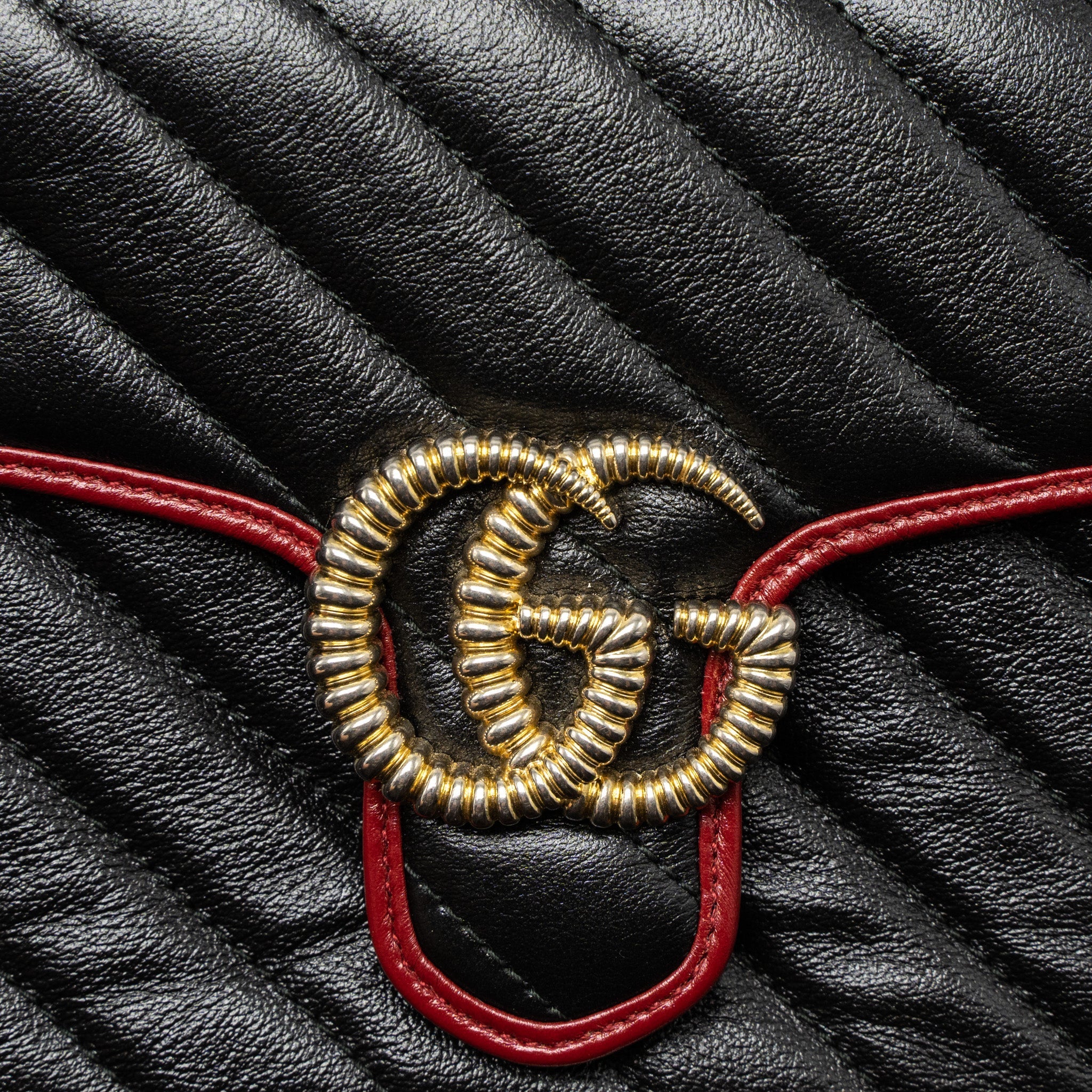 GUCCI GG MARMONT MINI TOP HANDLE BAG CALFSKIN BLACK/RED GHW