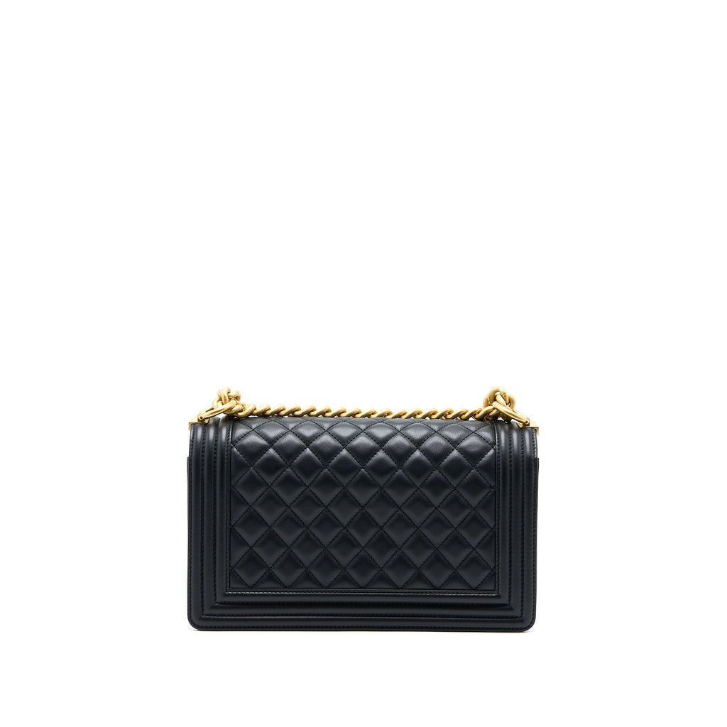 CHANEL MEDIUM BOY BAG CALFSKIN BLACK GHW (MICROCHIP)