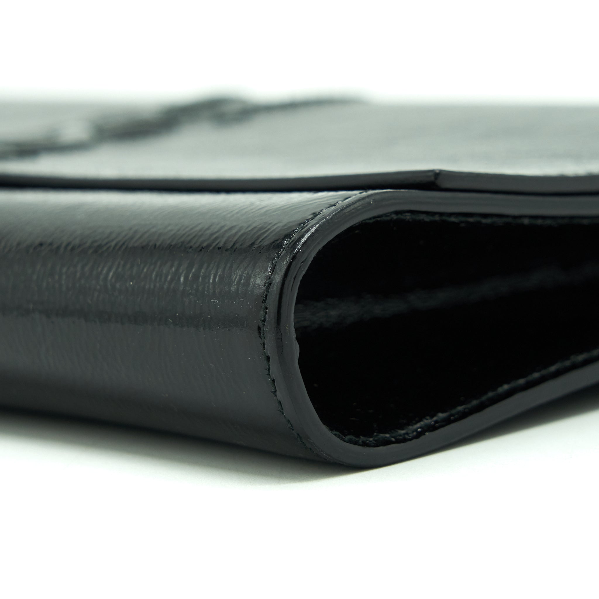 SAINT LAURENT / YSL CLUTCH PATENT BLACK
