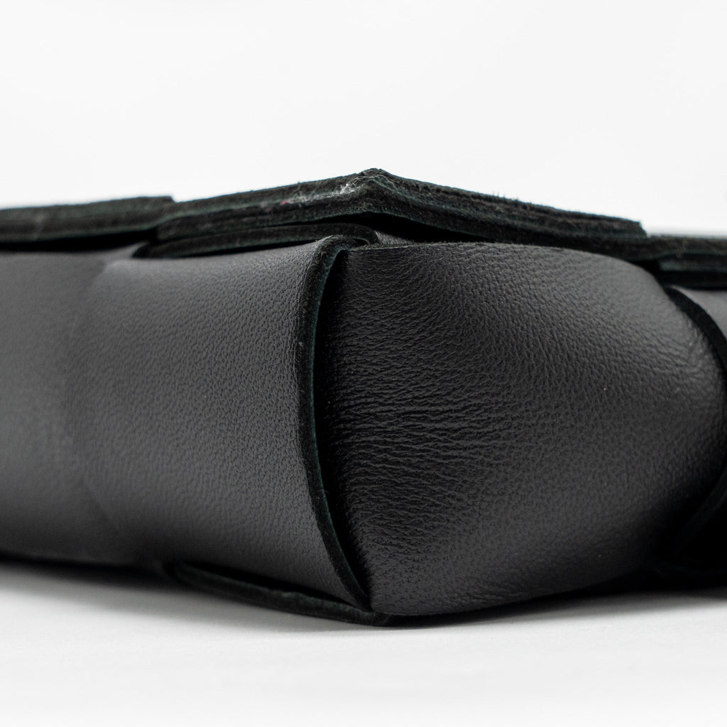 BOTTEGA VENETA CASSETTE BELT BAG LAMBSKIN BLACK GHW