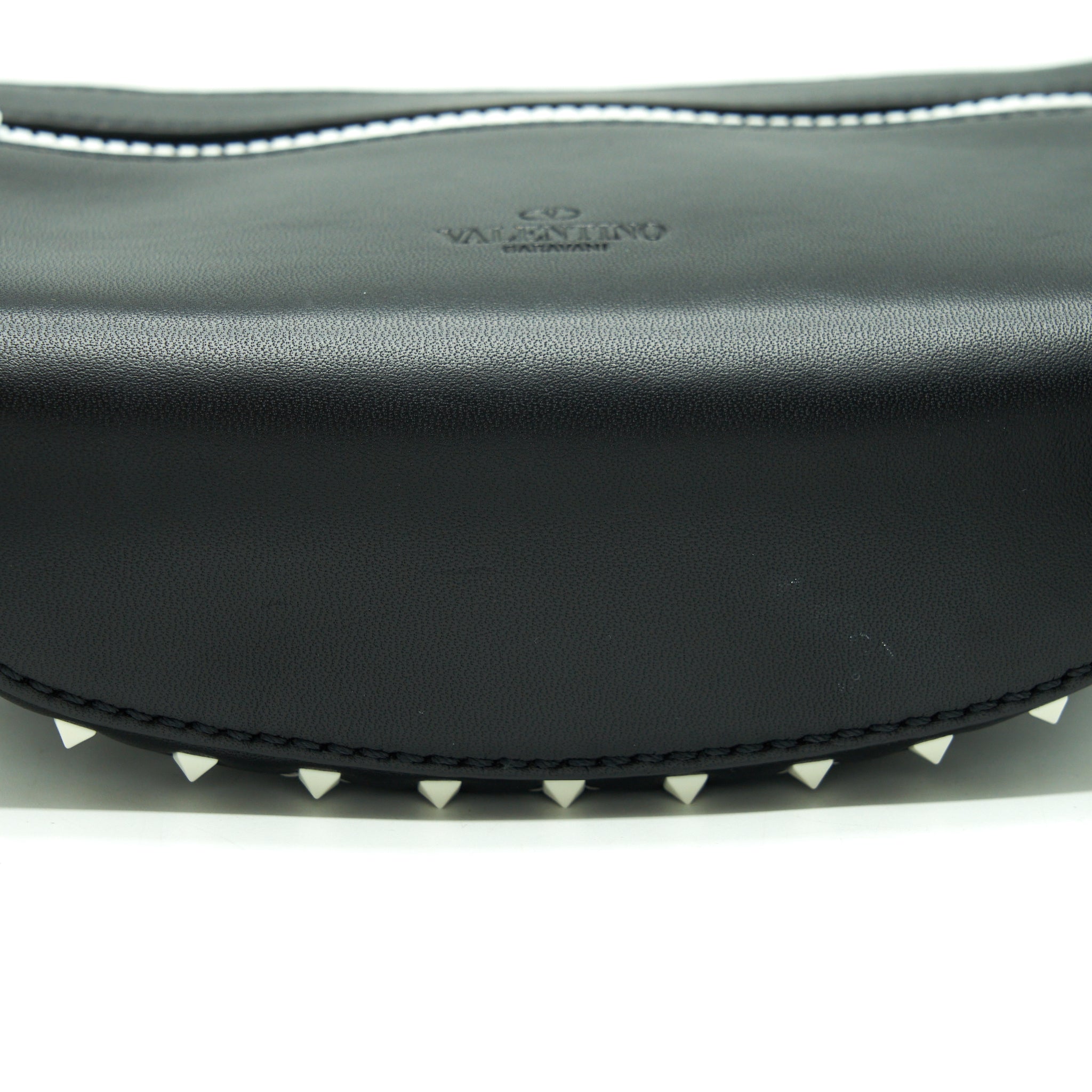VALENTINO ROCKSTUD BELT BAG BLACK