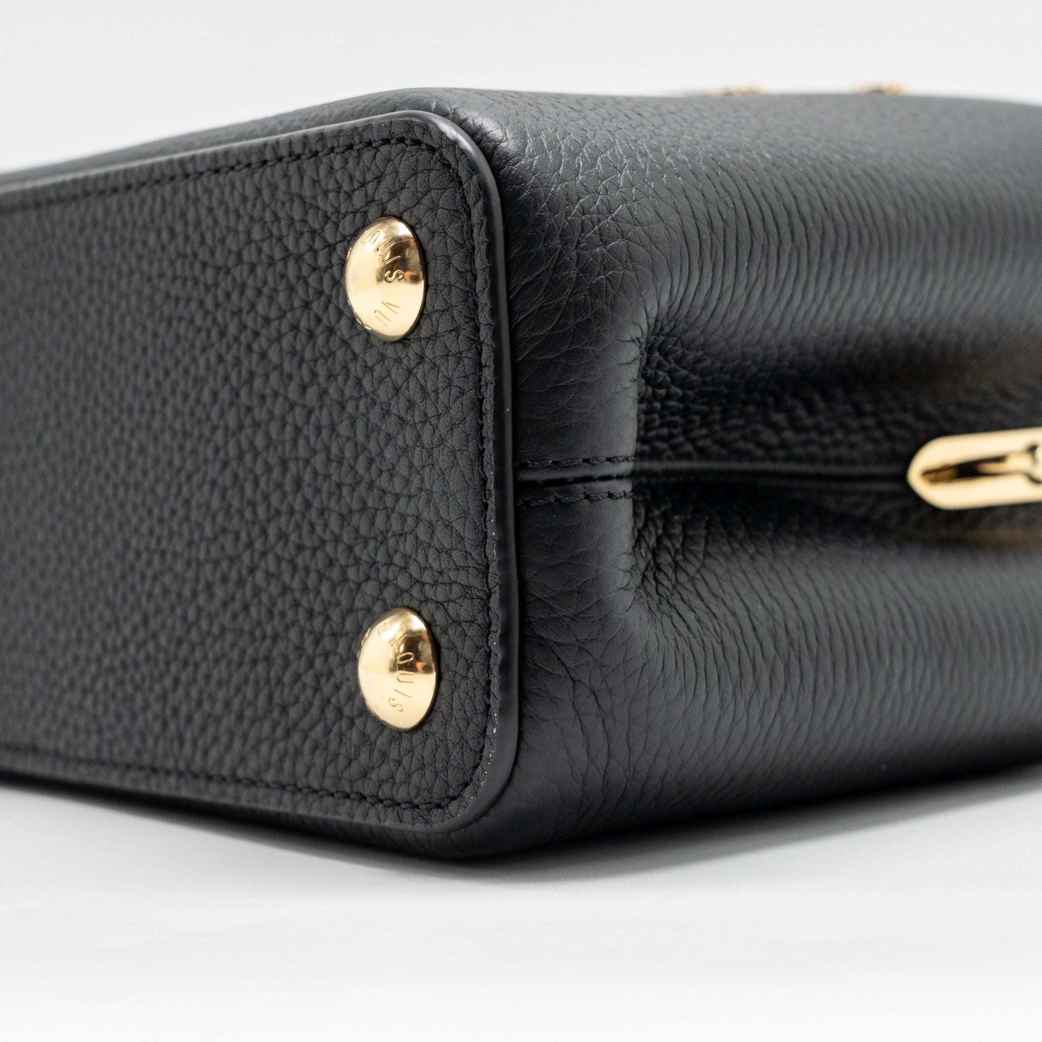 LOUIS VUITTON MURAKAMI LIMITED EDITION CAPUCINES BB TAURILLON LEATHER BLACK GHW