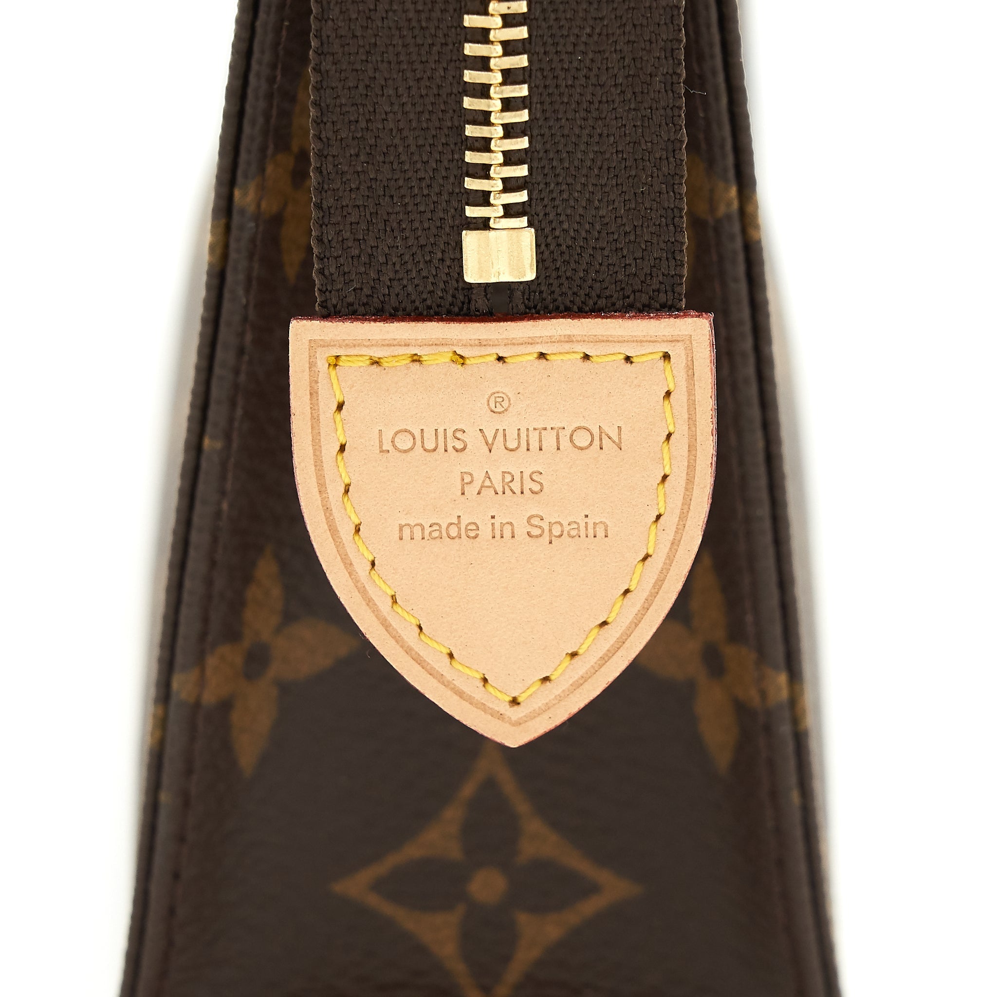 LOUIS VUITTON TOILETRY POCHETTE 19 MONOGRAM