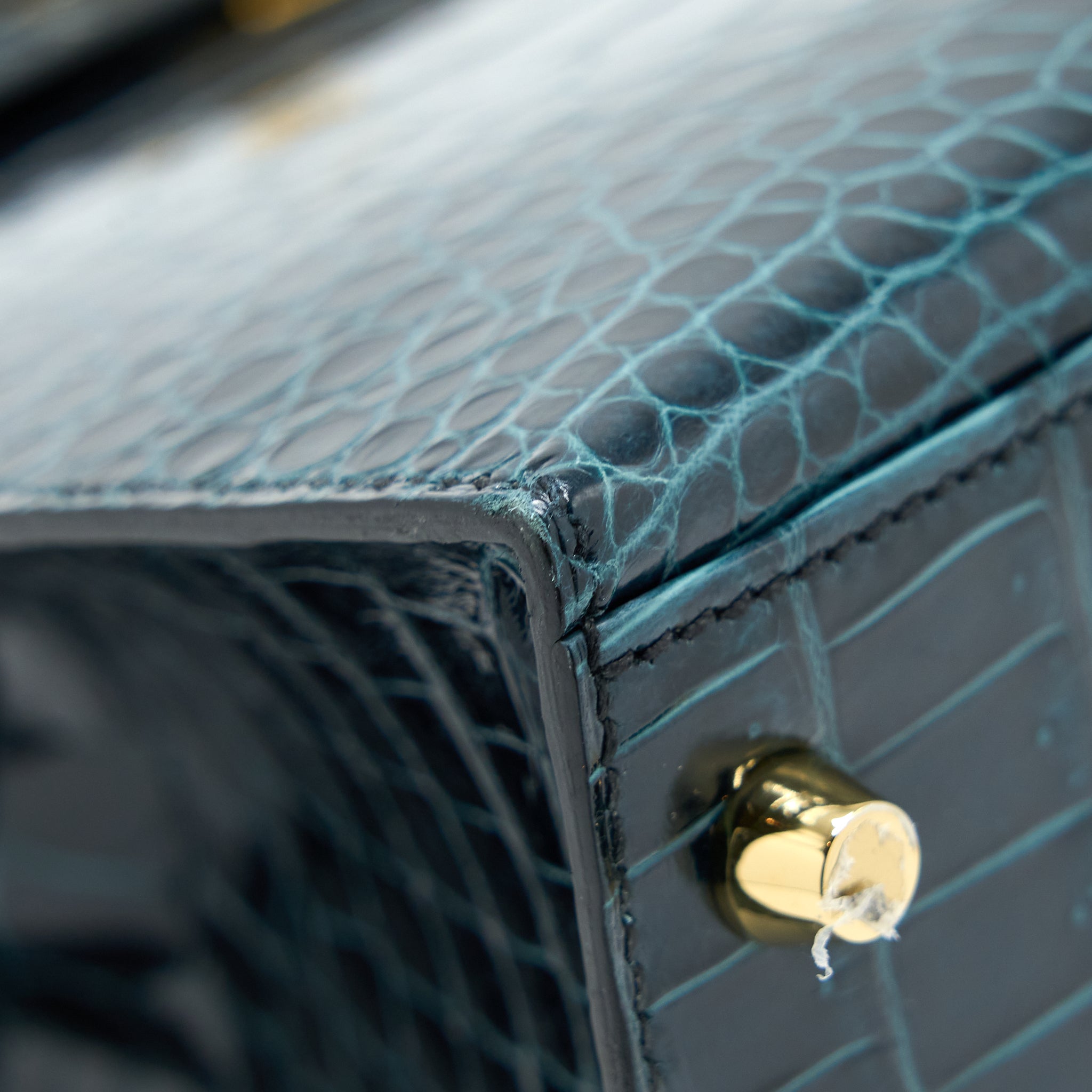 HERMES KELLY 28 CROCODILE POROUS KISSES V0 VERT ROUSSEAU GHW