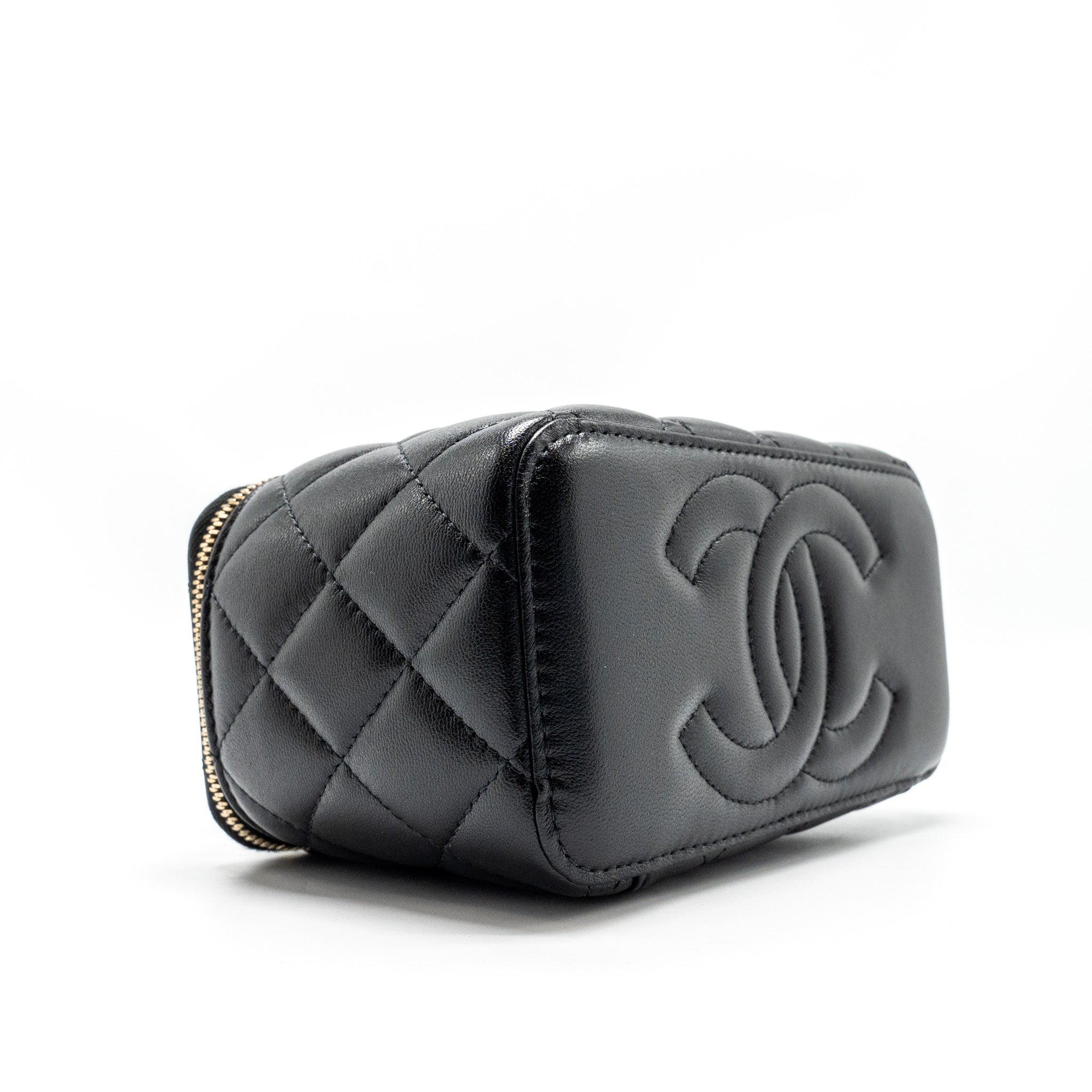 CHANEL TOP HANDLE LONG VANITY CASE LAMBSKIN BLACK LGHW (MICROCHIP)
