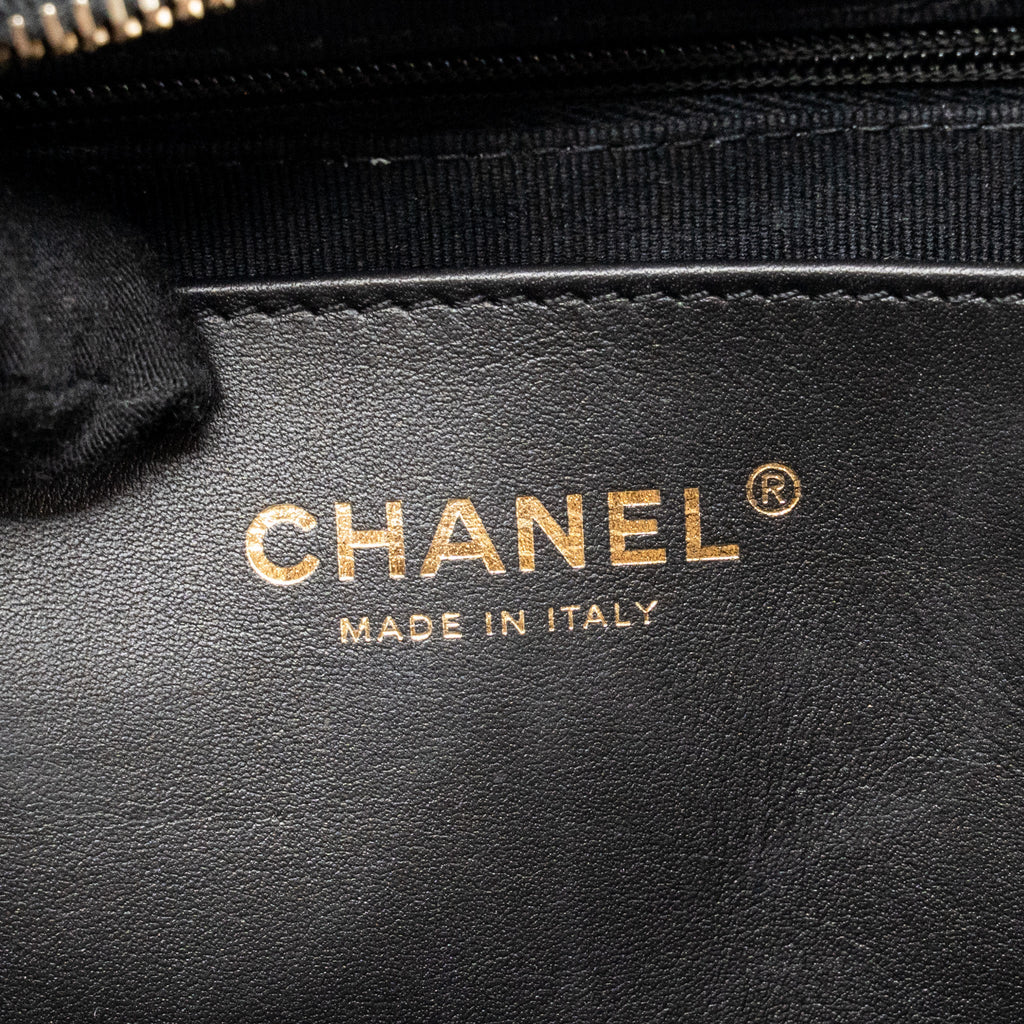 CHANEL 25C MAXI HOBO BAG LAMBSKIN BLACK GHW (MICROCHIP)