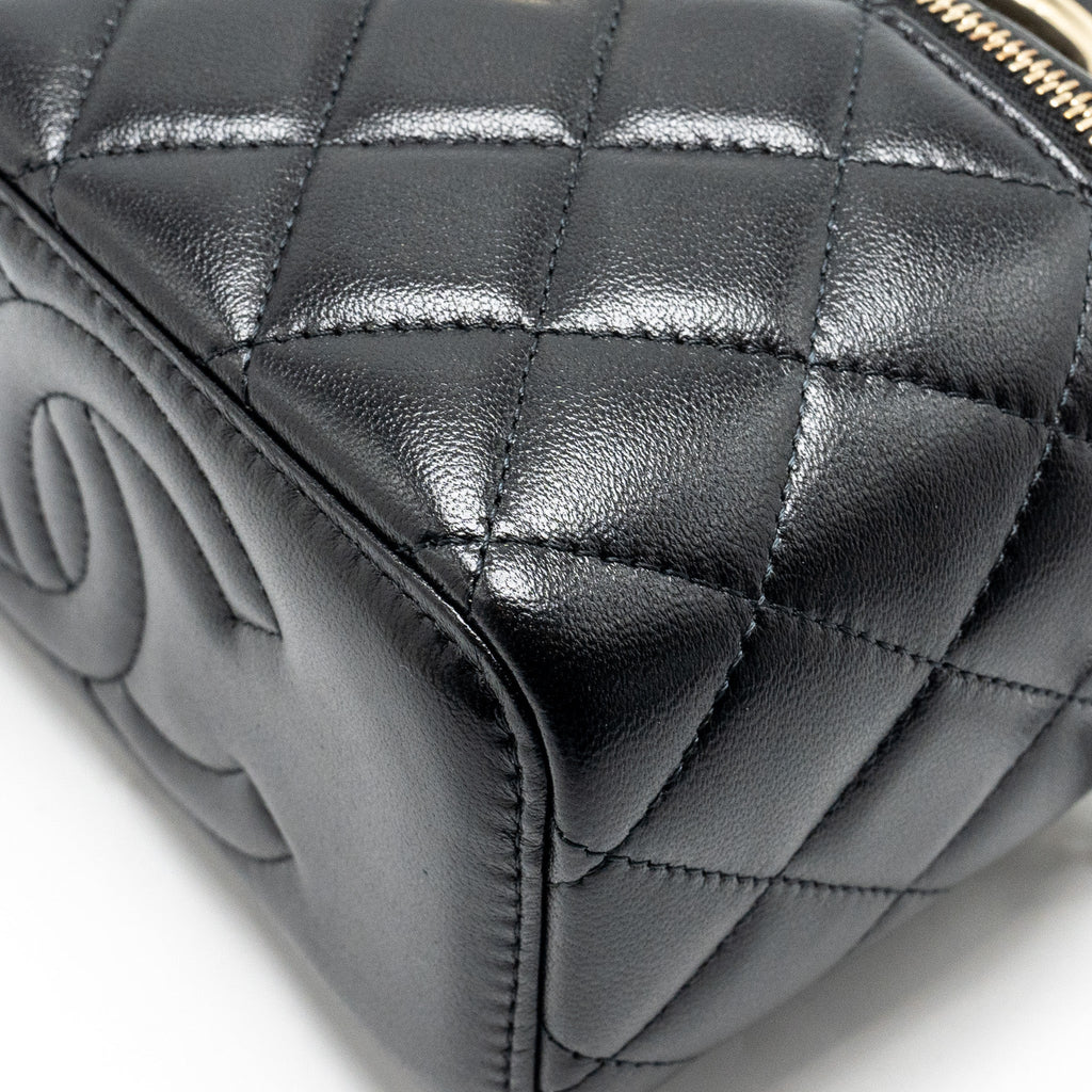 CHANEL TOP HANDLE LONG VANITY CASE LAMBSKIN BLACK LGHW (MICROCHIP)