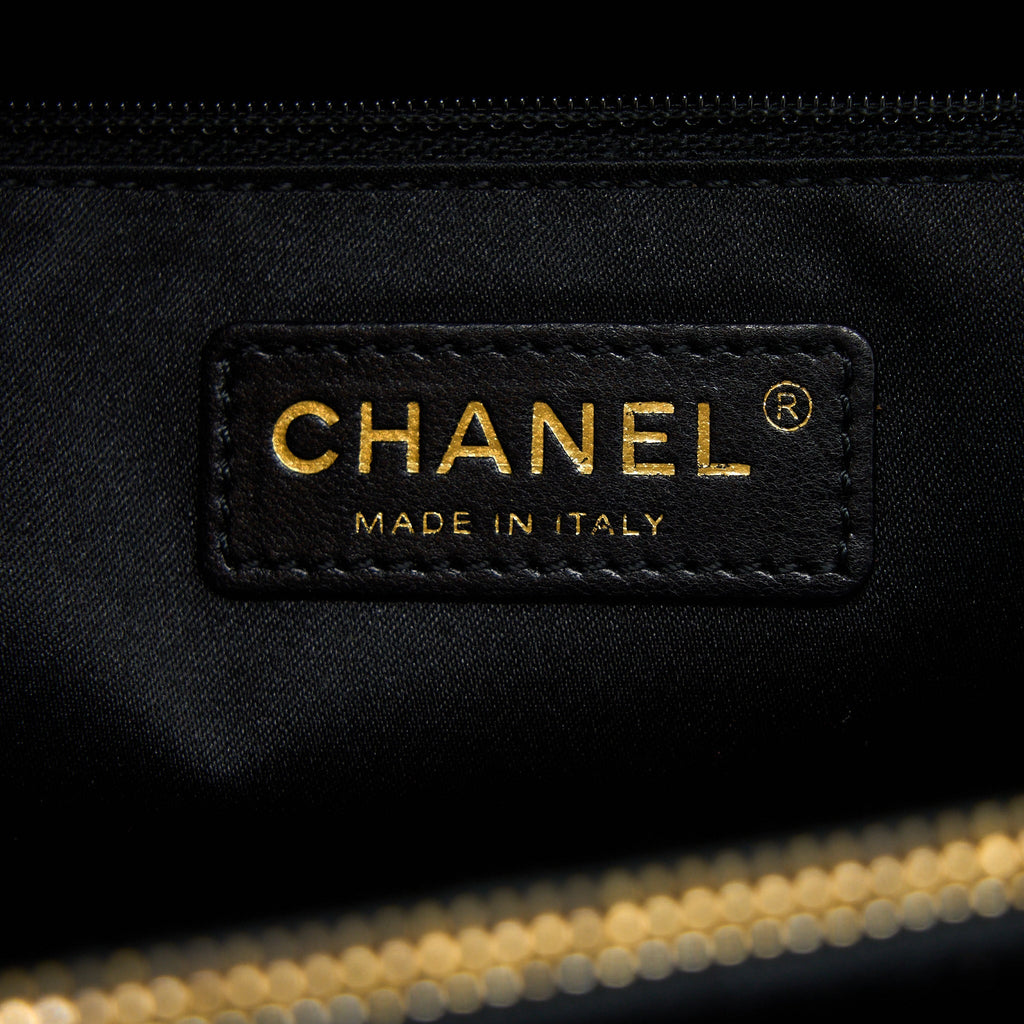 CHANEL GRAND SHOPPING TOTE / GST CAVIAR BLACK GHW
