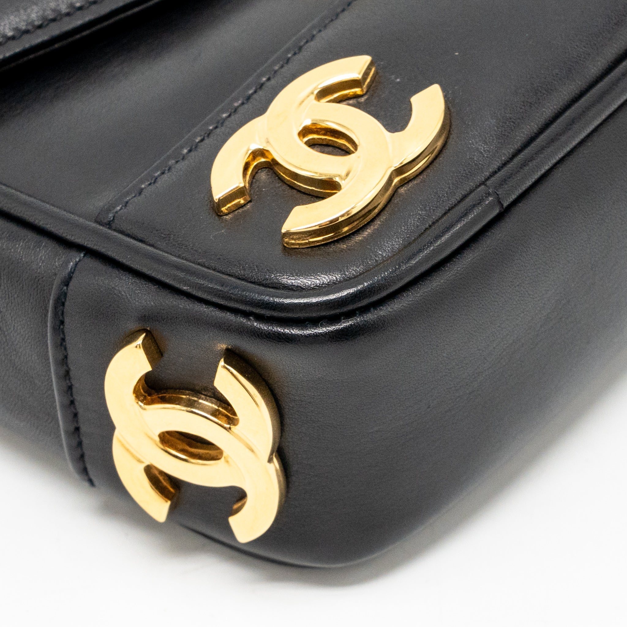 CHANEL VINTAGE CC LOGO FLAP BELT BAG SMOOTH CALFSKIN BLACK GHW