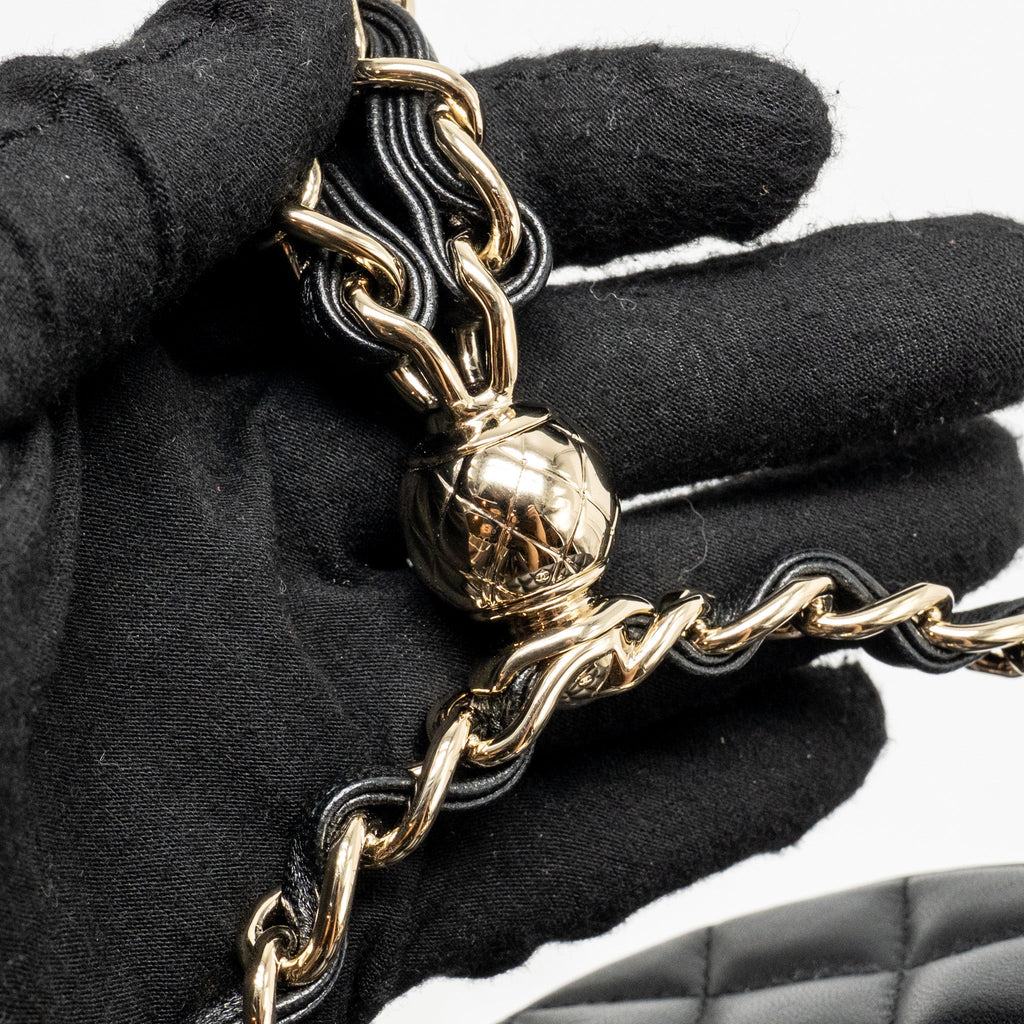CHANEL 22C ROUND CLUTCH WITH CHAIN LAMBSKIN BLACK LGHW
