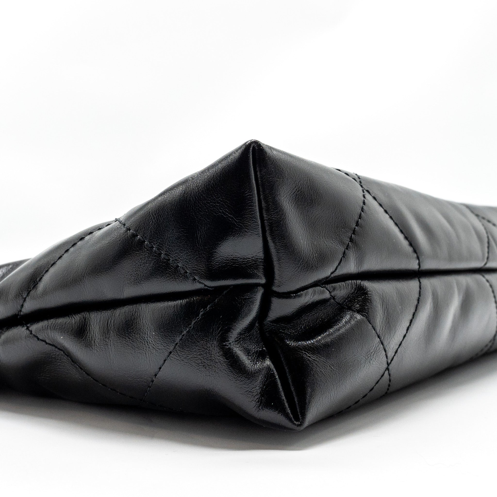 CHANEL SMALL 22 BAG SHINY CALFSKIN BLACK GHW (MICROCHIP)