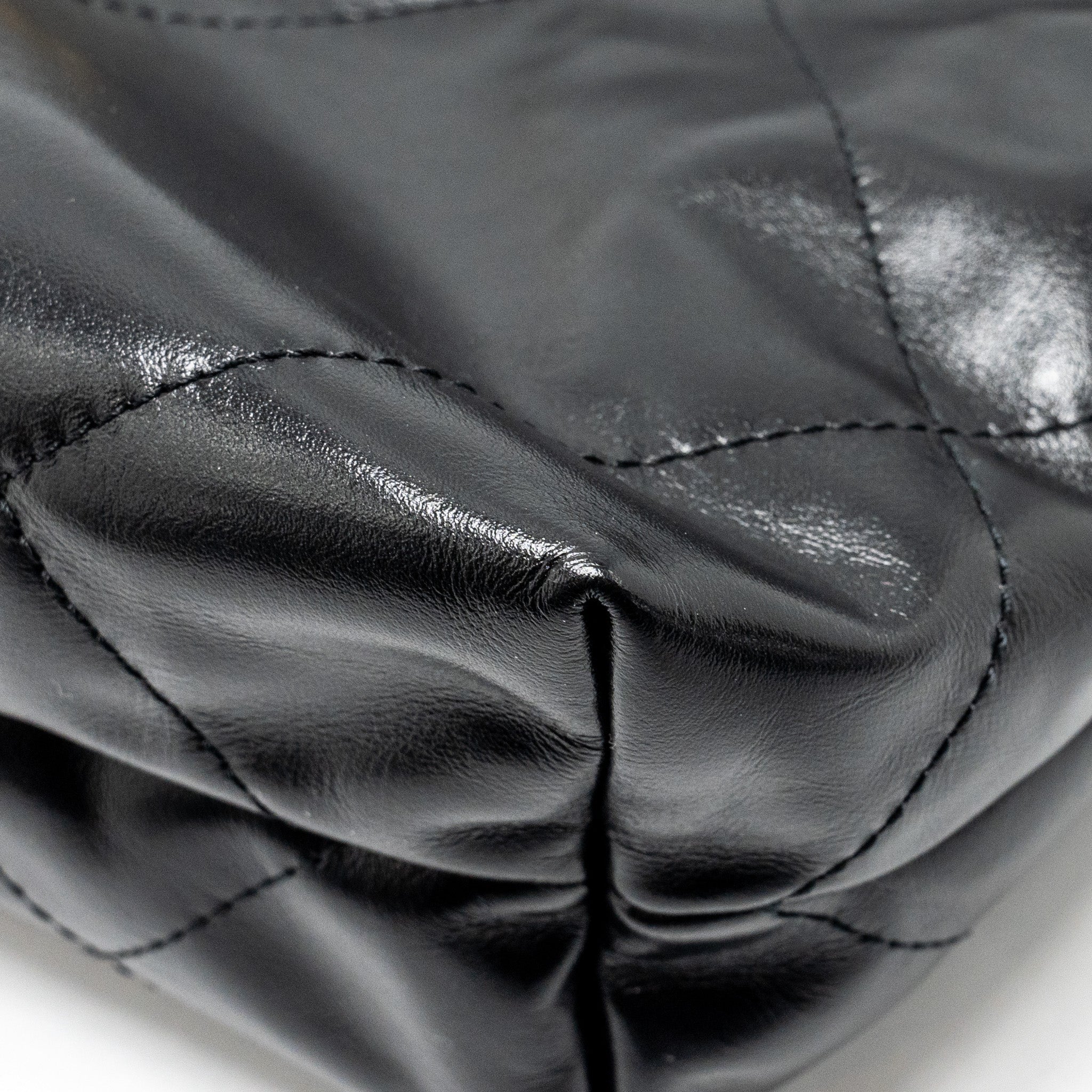 CHANEL SMALL 22 BAG SHINY CALFSKIN BLACK GHW (MICROCHIP)