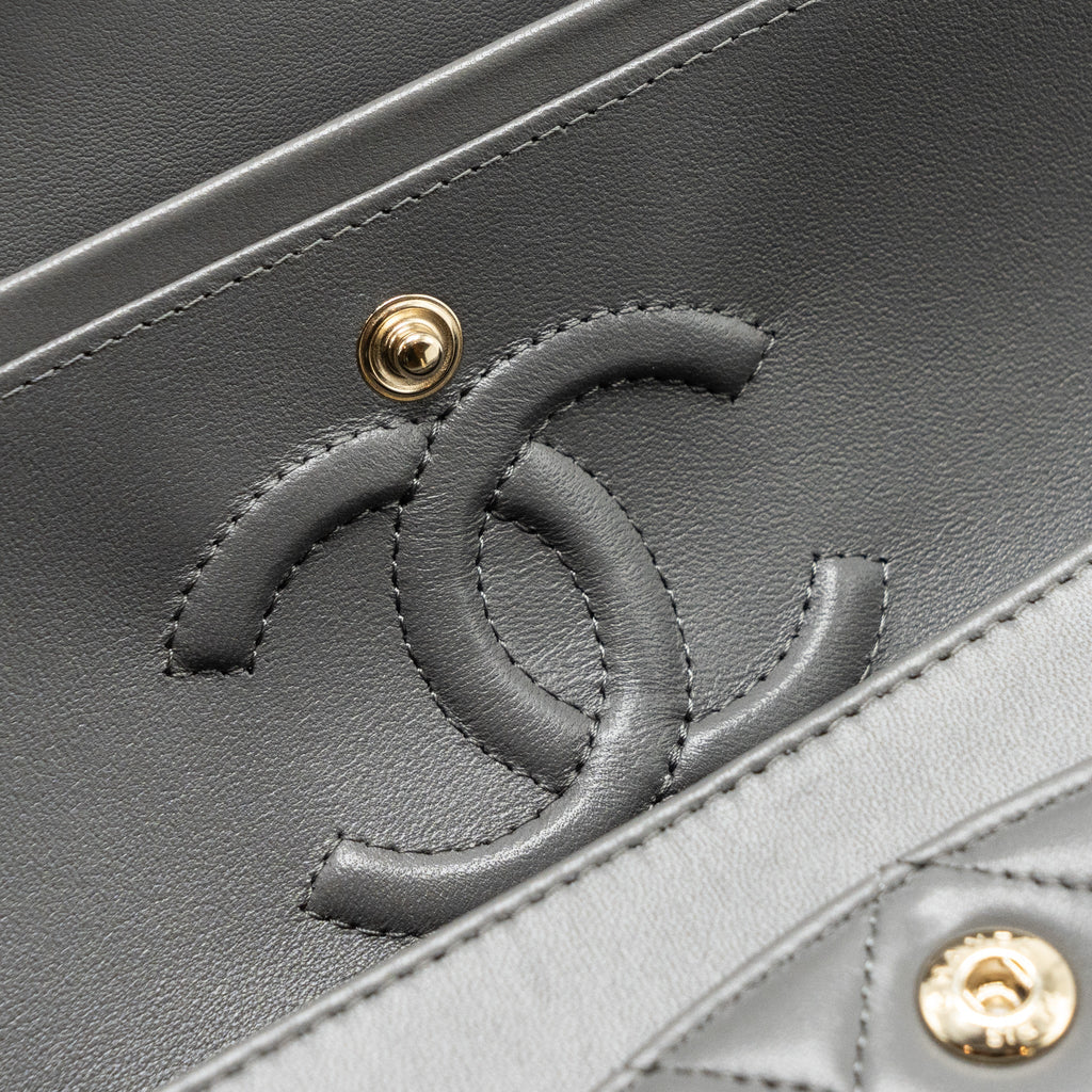 CHANEL 22A SMALL CLASSIC DOUBLE FLAP BAG LAMBSKIN GREY LGHW (MICROCHIP)