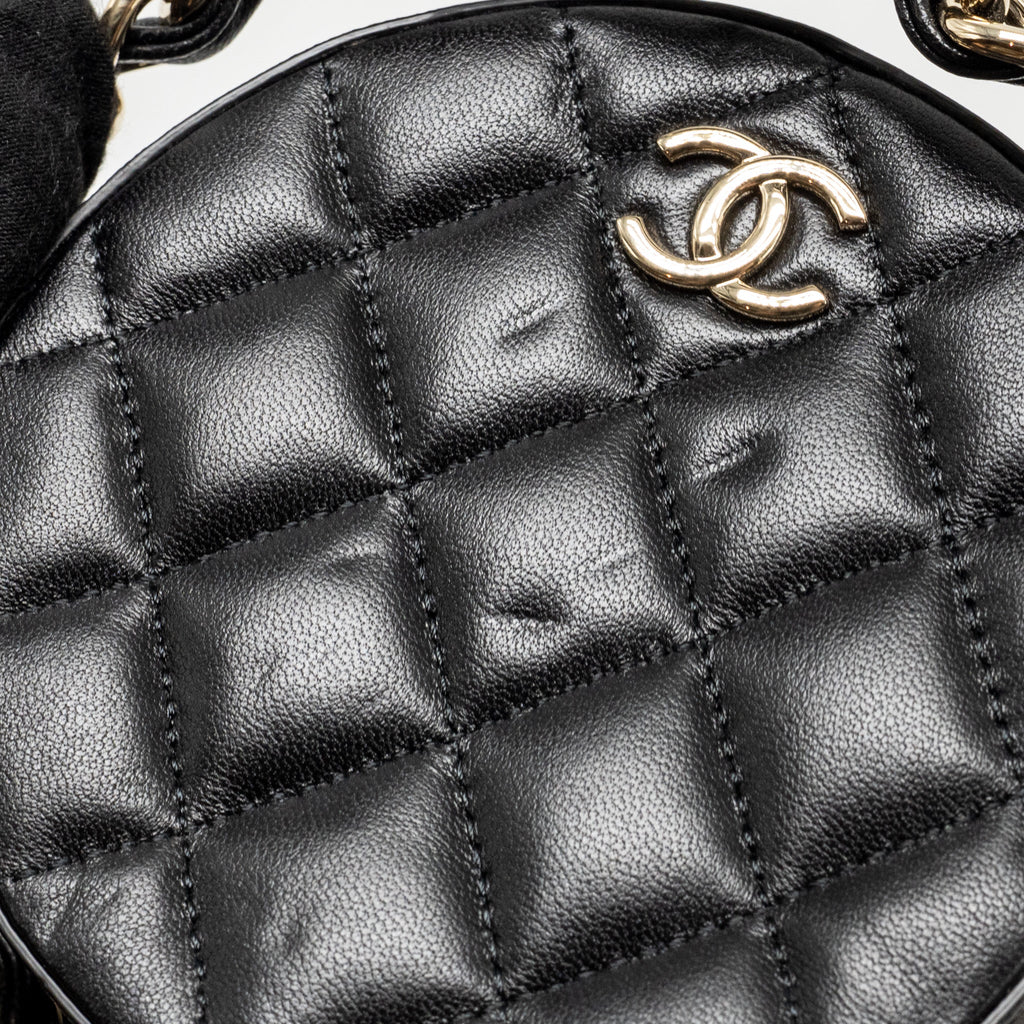 CHANEL 22C ROUND CLUTCH WITH CHAIN LAMBSKIN BLACK LGHW