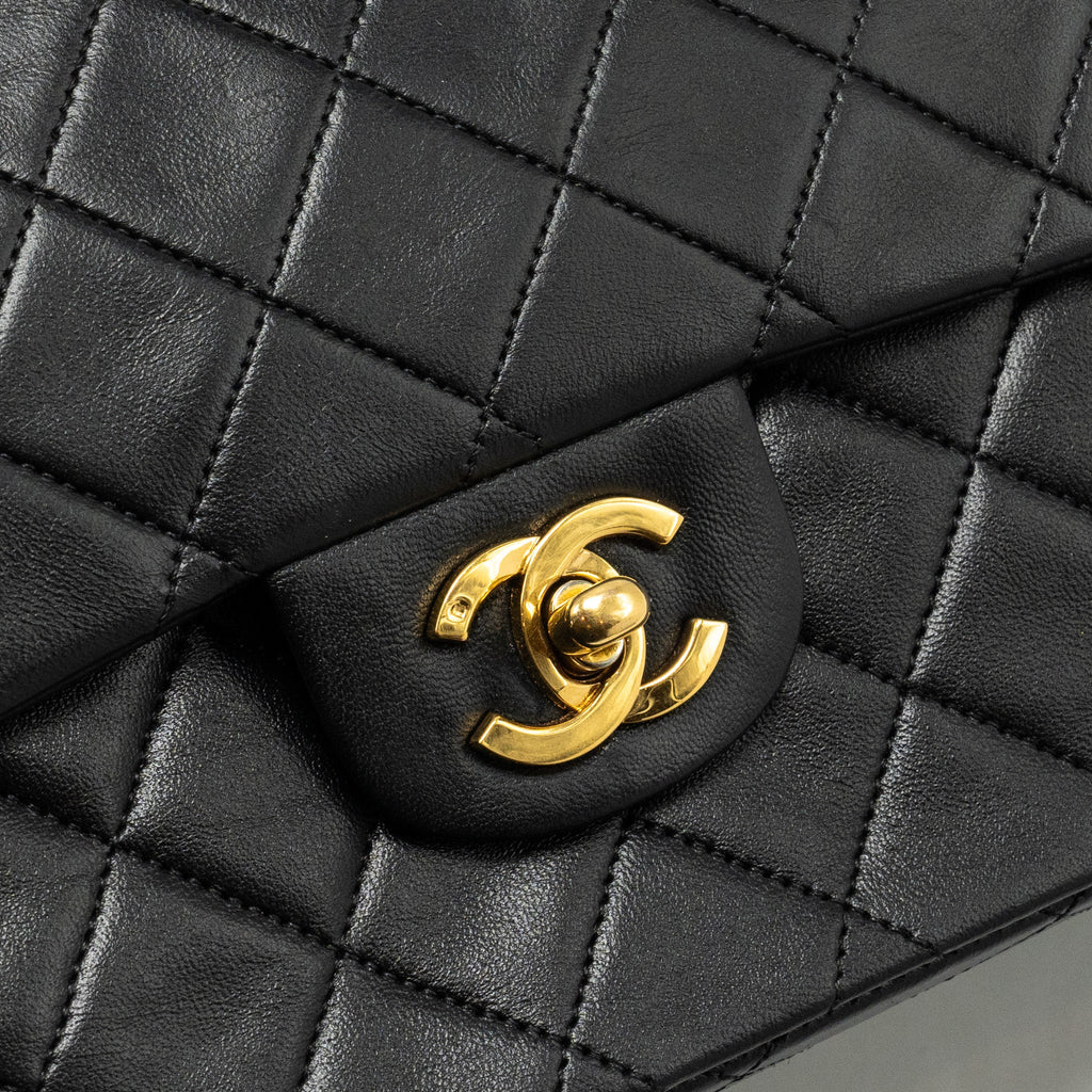 CHANEL VINTAGE MEDIUM CLASSIC DOUBLE FLAP BAG LAMBSKIN BLACK GHW