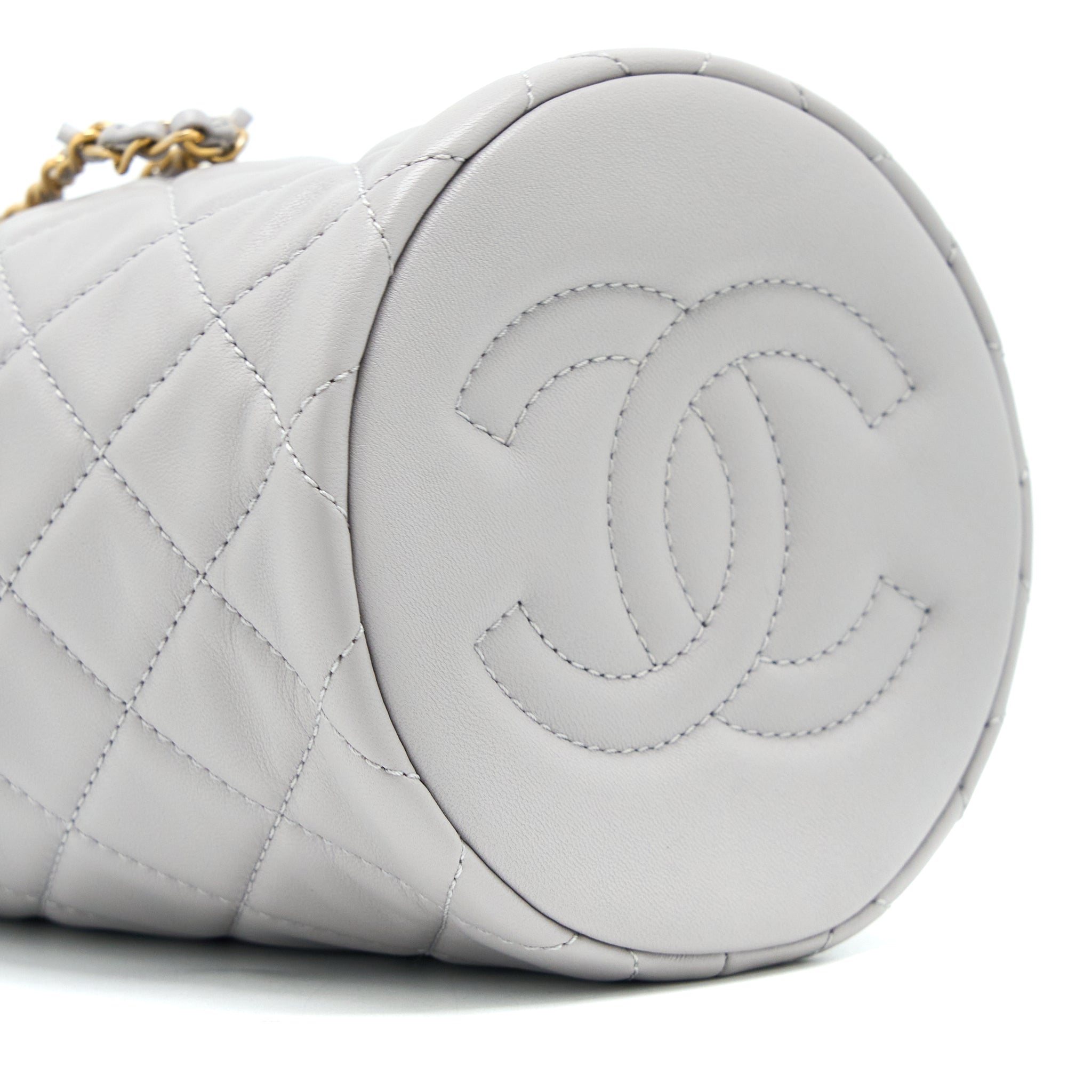 CHANEL 22B PEARL CRUSH BUCKET BAG LAMBSKIN GREY GHW (MICROCHIP)