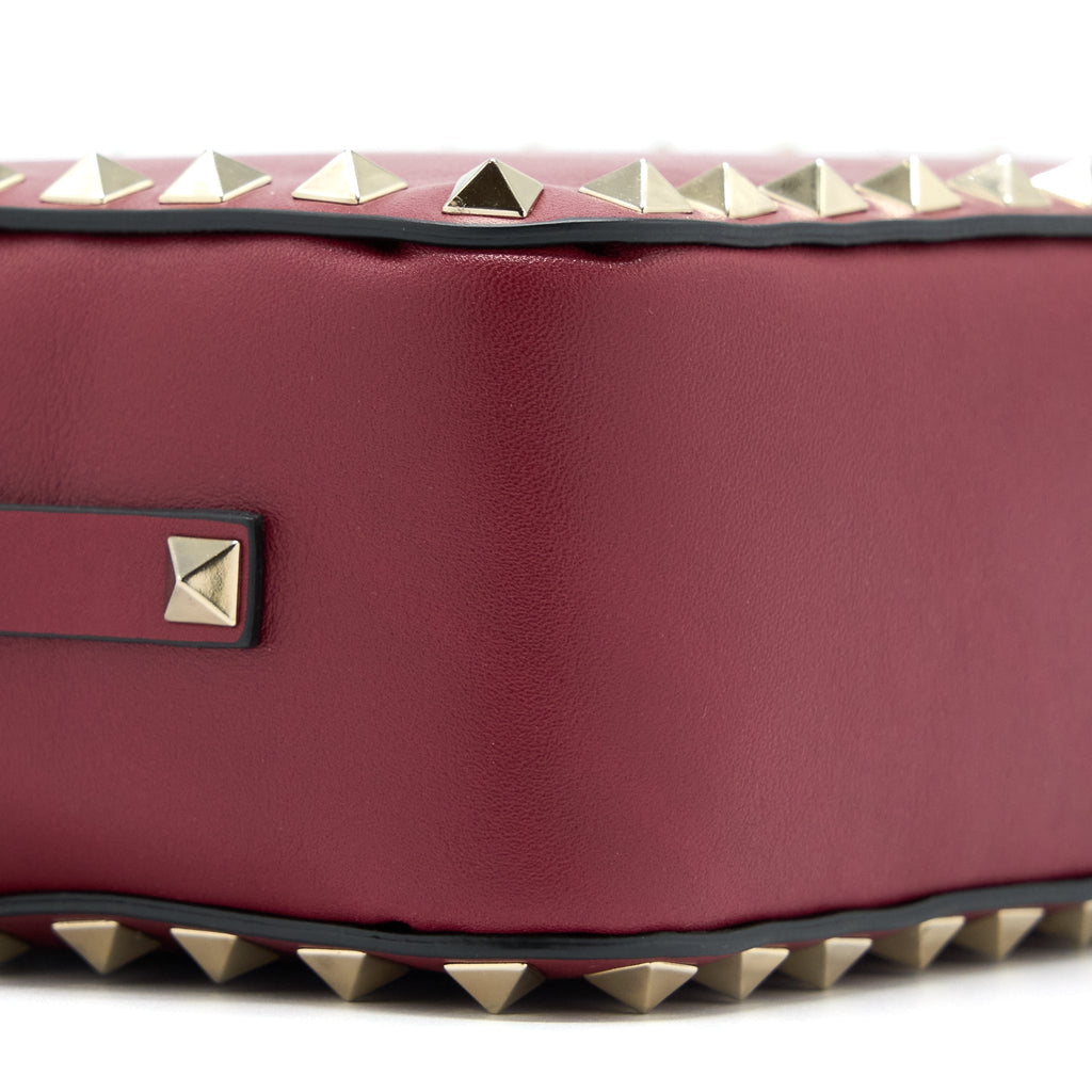 VALENTINO ROCKSTUD CROSSBODY CAMERA BAG CALFSKIN RED GHW