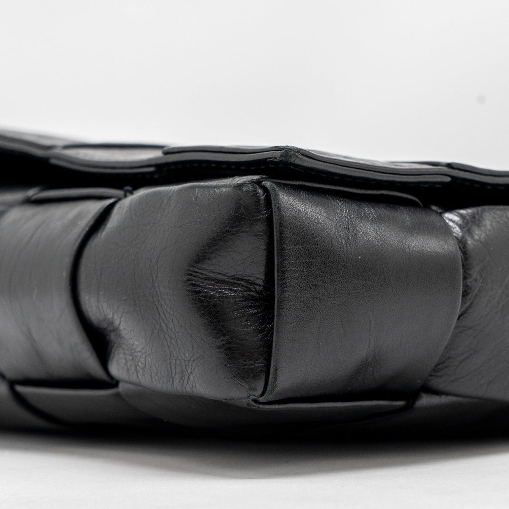 BOTTEGA VENETA CASSETTE BAG AGED CALFSKIN BLACK SHW