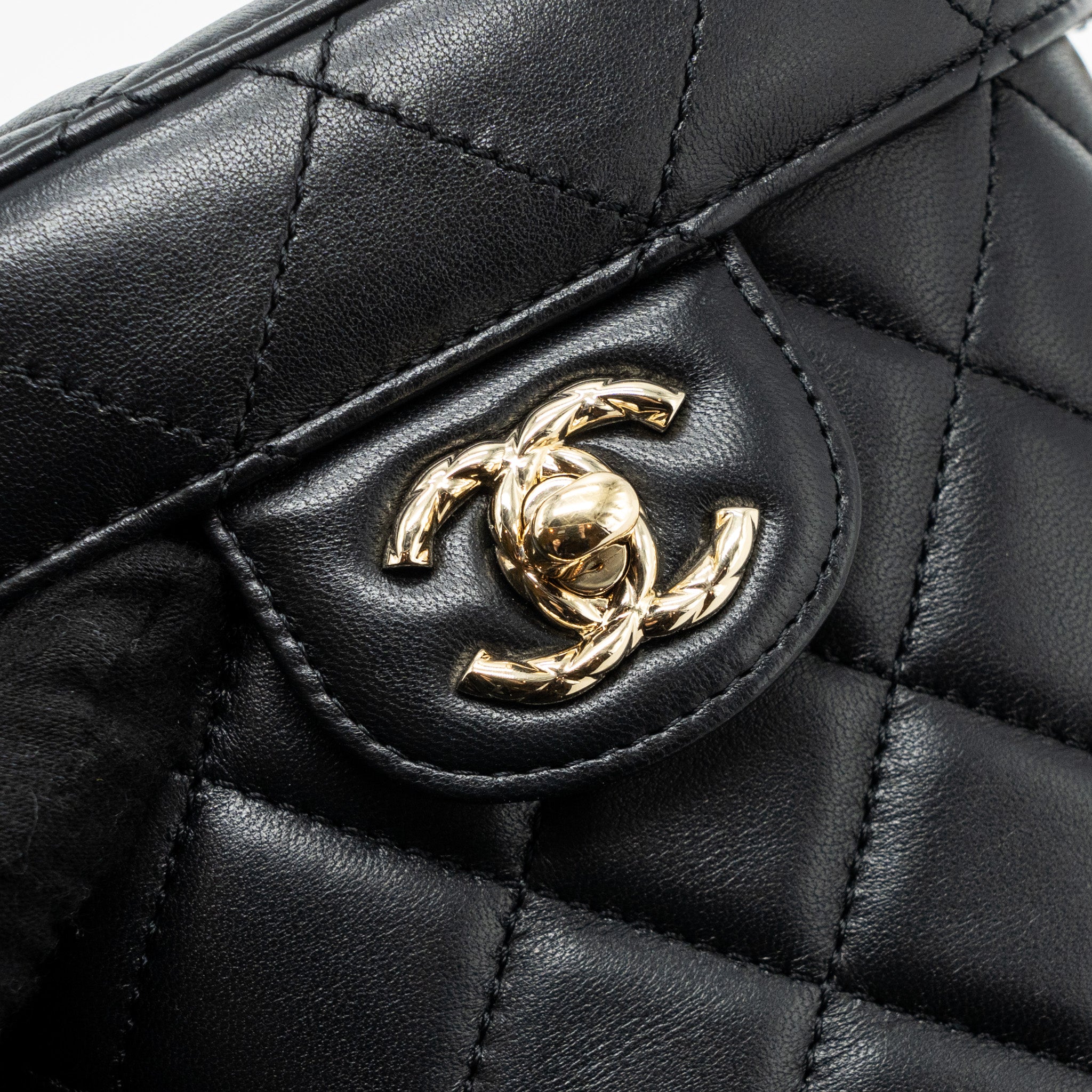 CHANEL VANITY WITH CHAIN LAMBSKIN BLACK LGHW(MICROCHIP)