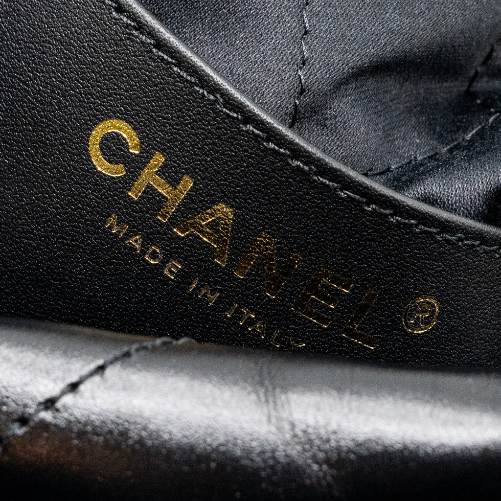 CHANEL MINI 22 BAG SHINY CALFSKIN BLACK GHW (MICROCHIP)