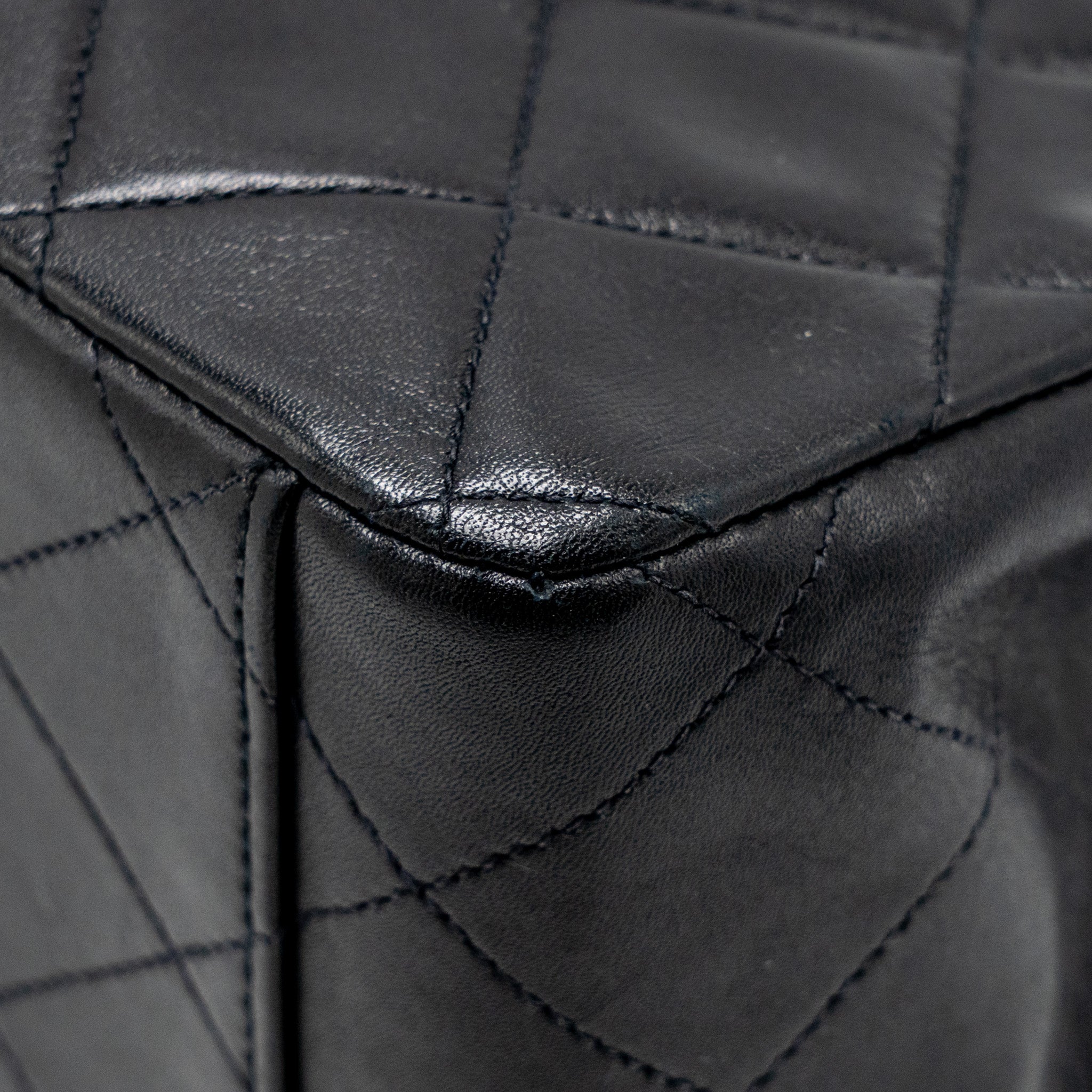 CHANEL VINTAGE CLASSIC FLAP JUMBO BAG CALFSKIN BLACK GHW
