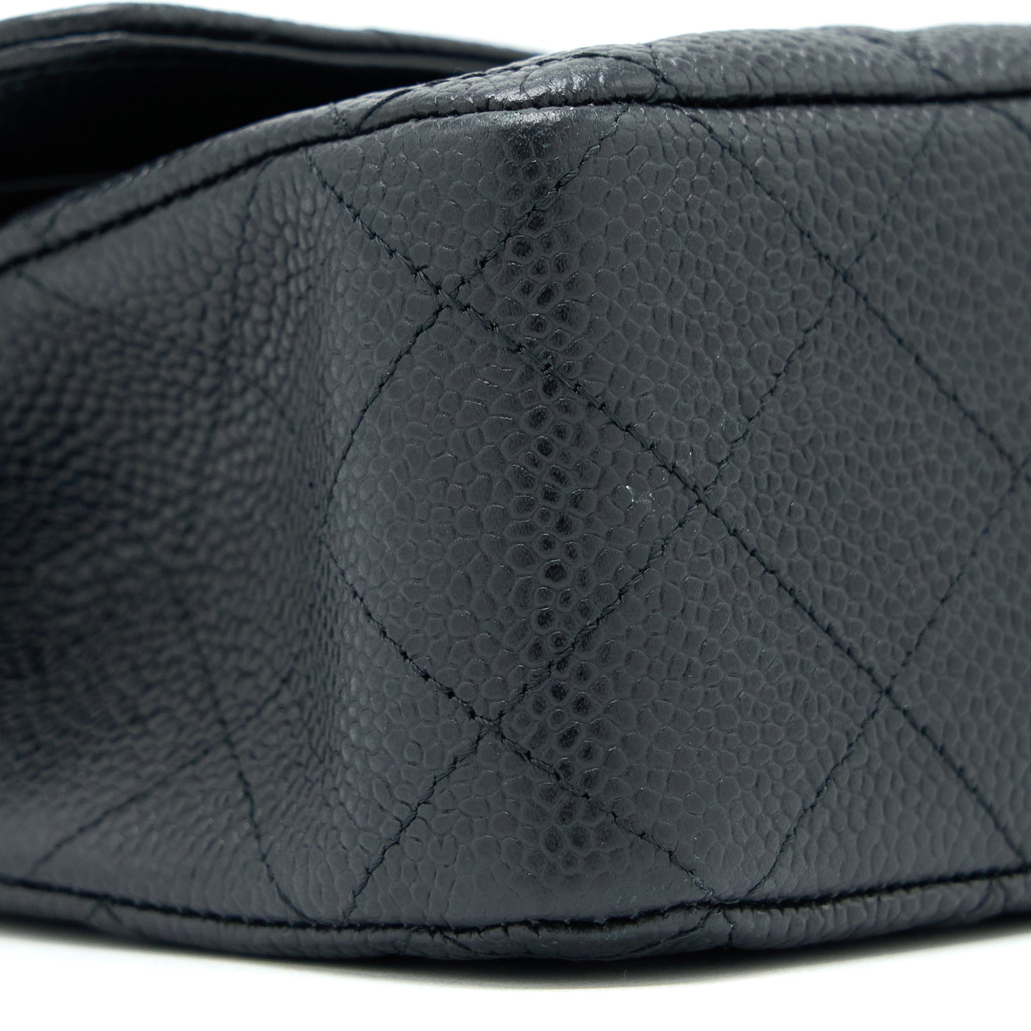 CHANEL MEDIUM CLASSIC DOUBLE FLAP BAG CAVIAR BLACK GHW