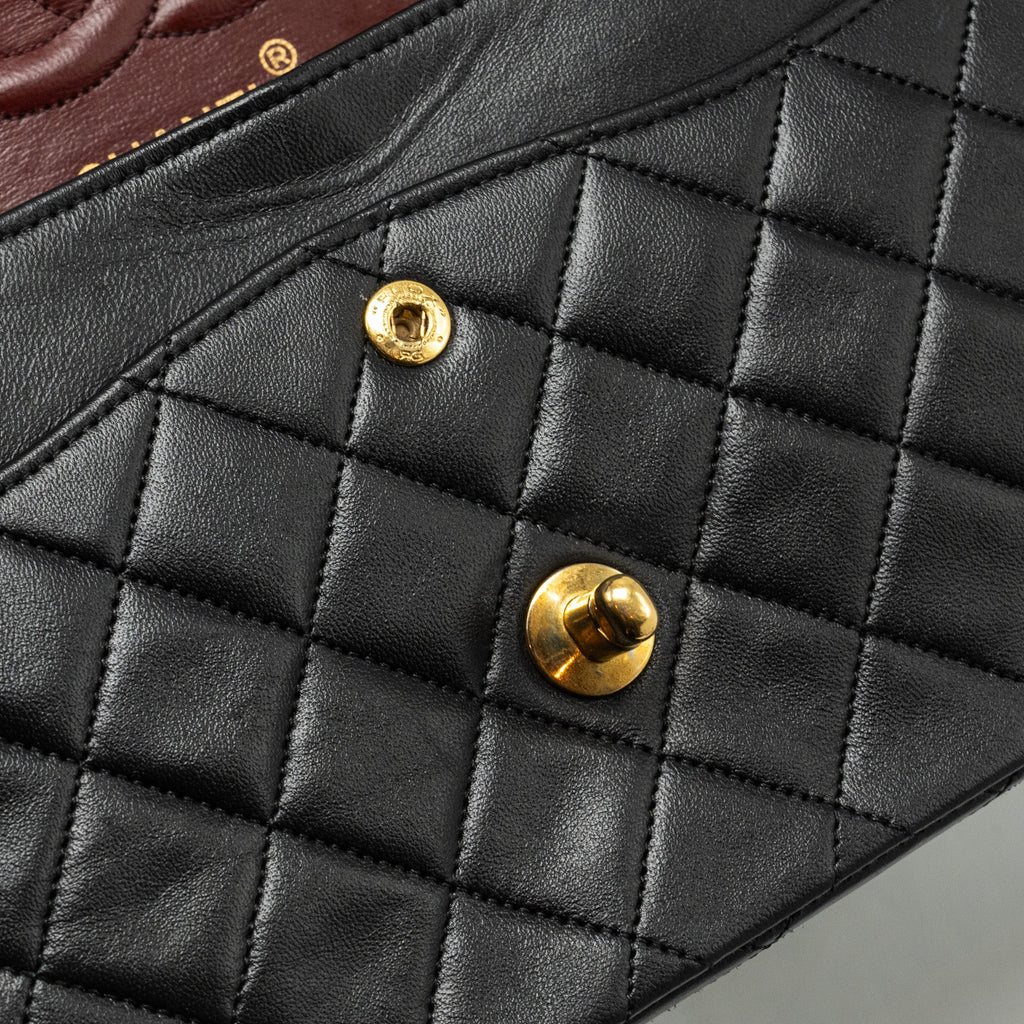 CHANEL VINTAGE MEDIUM CLASSIC DOUBLE FLAP BAG LAMBSKIN BLACK GHW
