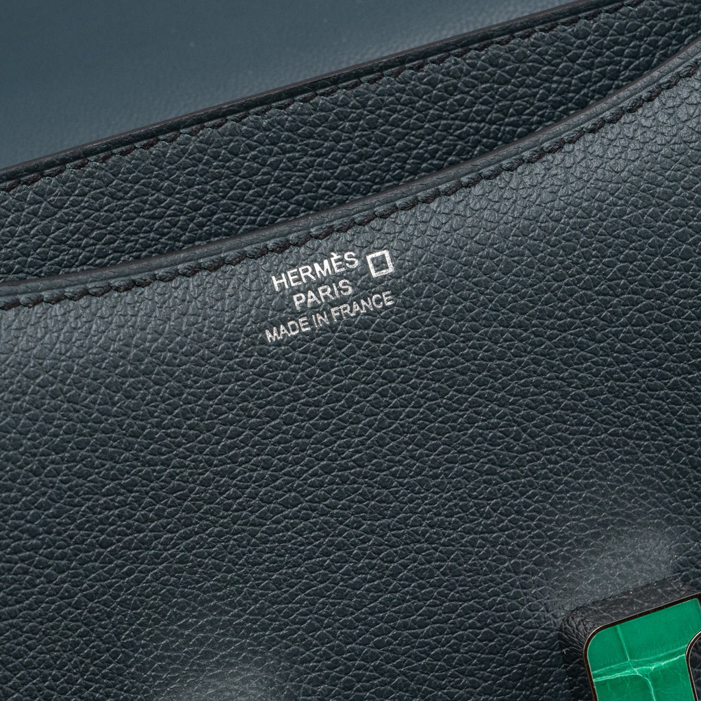 HERMES MINI CONSTANCE EVERCOLOR / ALLIGATOR BUCKLE VERT ROUSSEAU / VERT JADE SHW