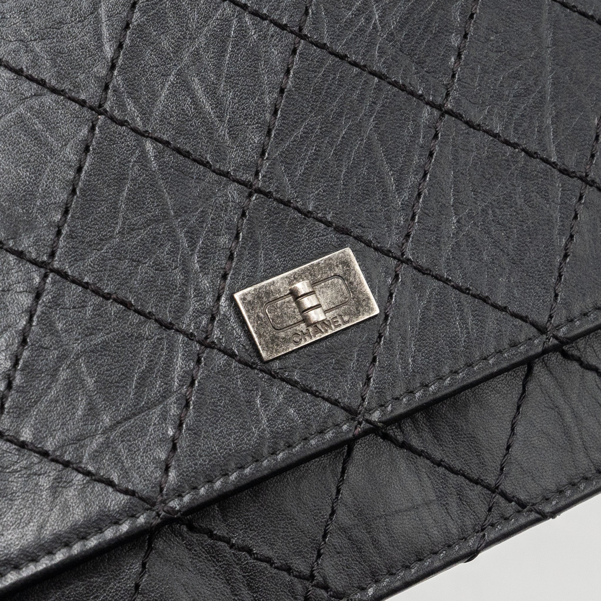 CHANEL 2.55 REISSUE WALLET ON CHAIN CALFSKIN BLACK RUTHENIUM HARDWARE