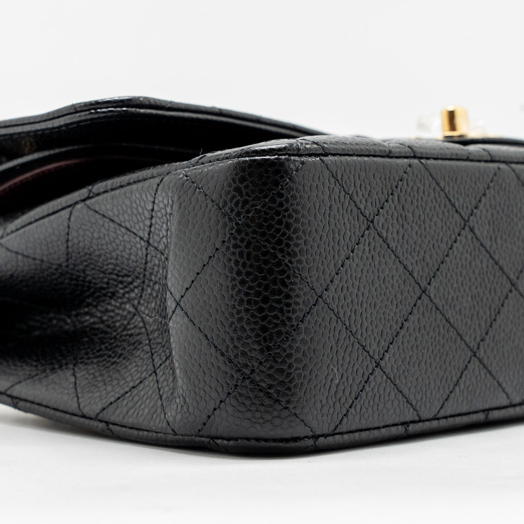 CHANEL MEDIUM CLASSIC DOUBLE FLAP BAG CAVIAR BLACK GHW(MICROCHIP)