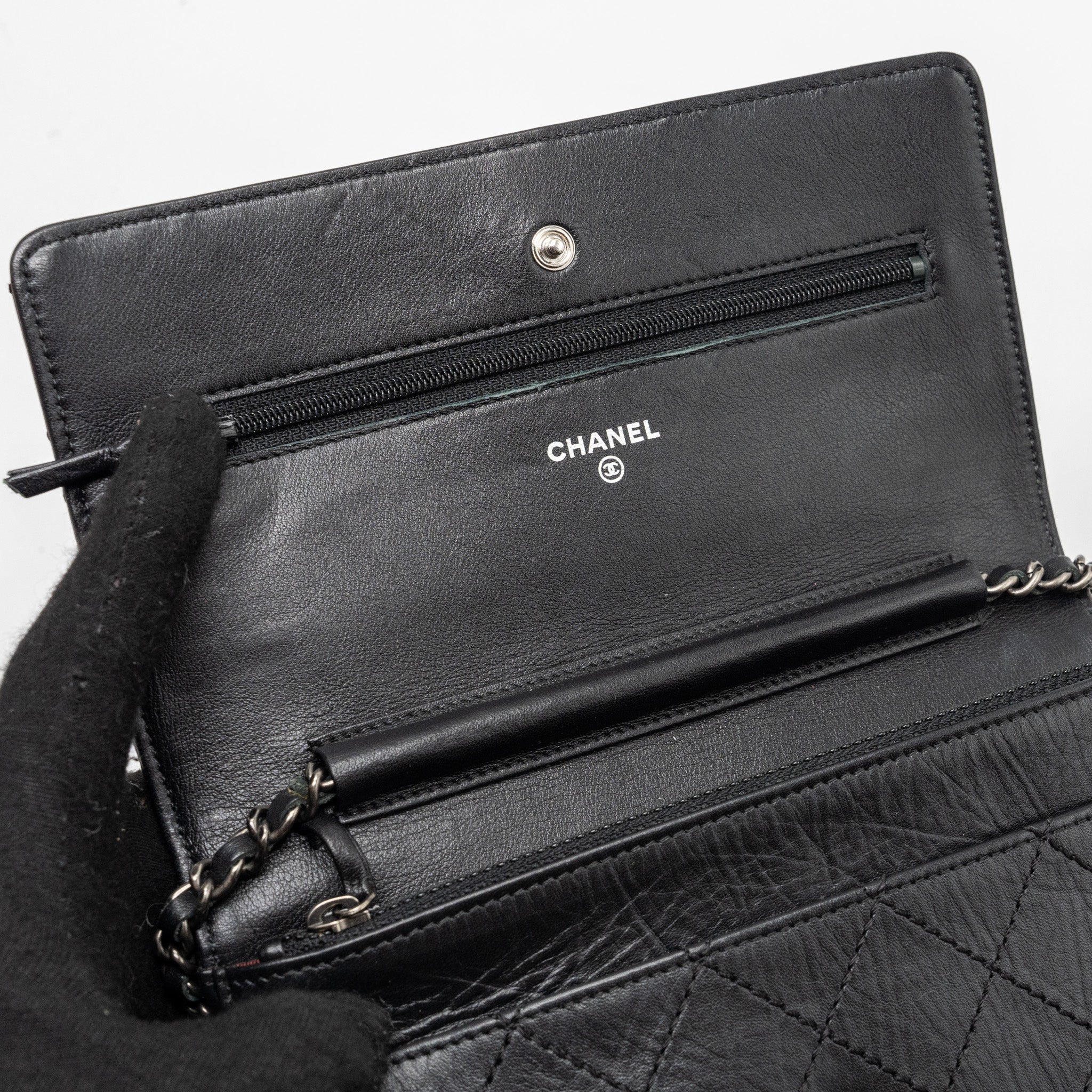 CHANEL 2.55 REISSUE WALLET ON CHAIN CALFSKIN BLACK RUTHENIUM HARDWARE