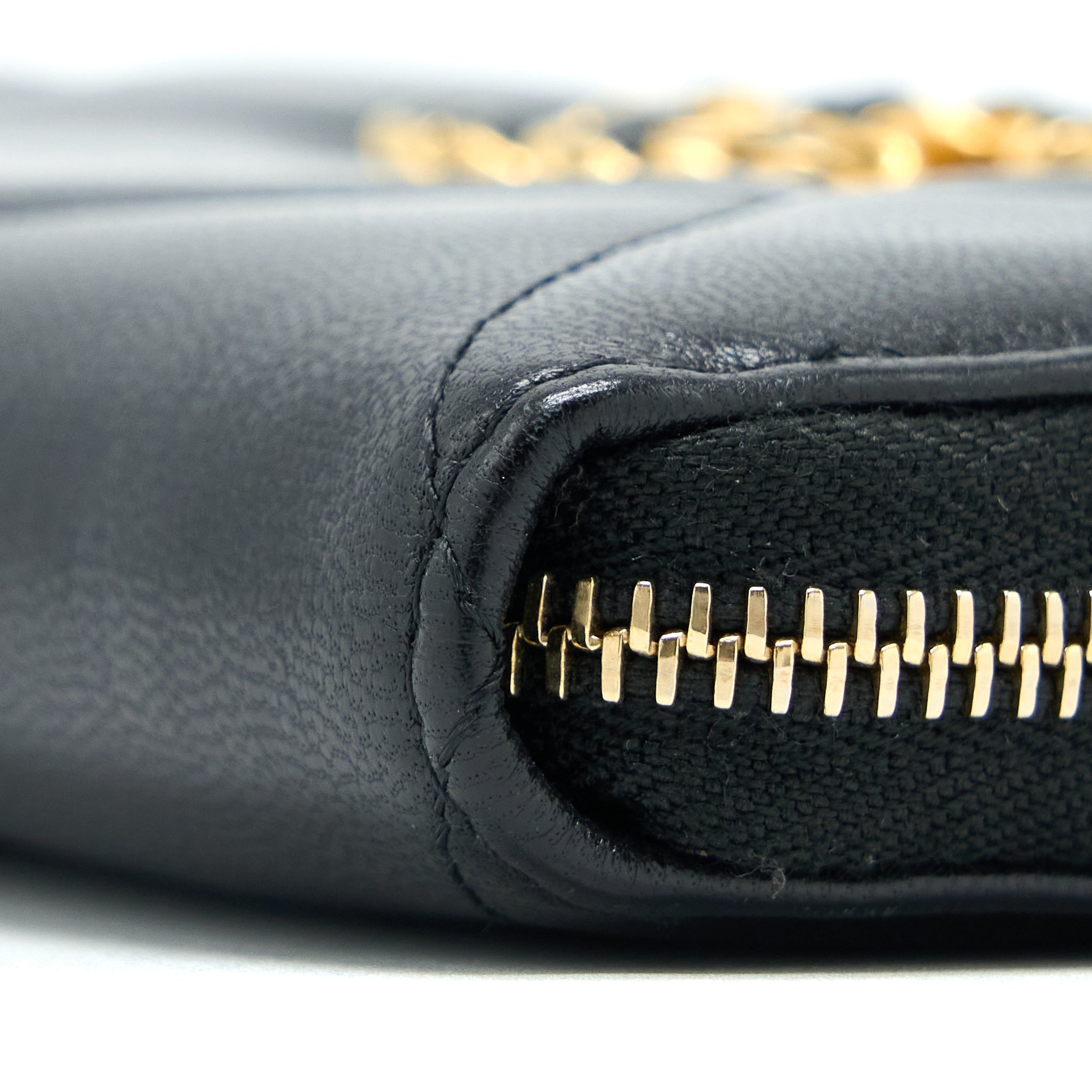 CHANEL 19 ZIP WALLET GOATSKIN BLACK GHW