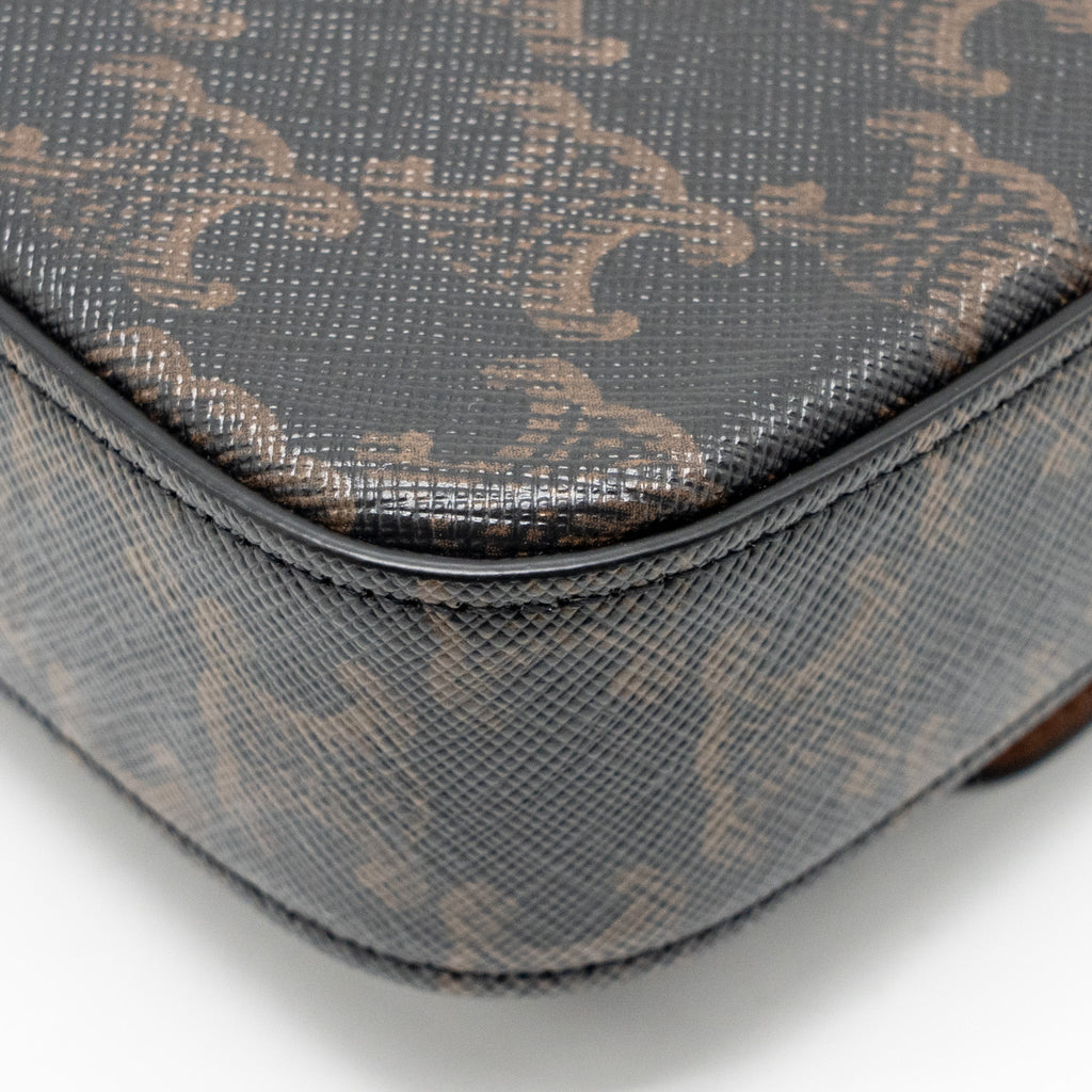 CELINE TRIOMPHE SHOULDER BAG CLAUDE CANVAS TAN GHW