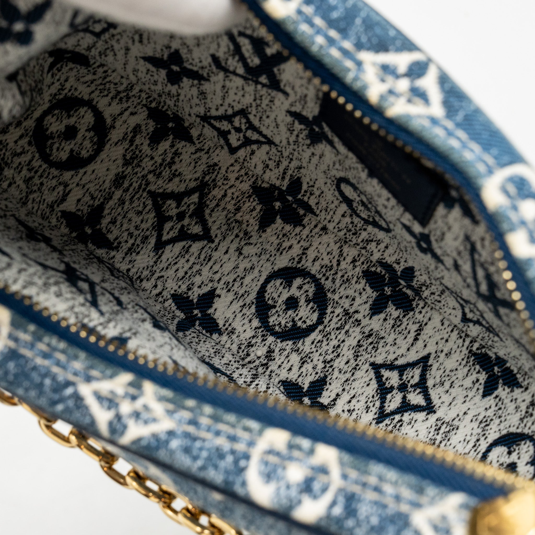LOUIS VUITTON HALF-MOON LOOP BAGUETTE BAG DENIM BLUE GHW
