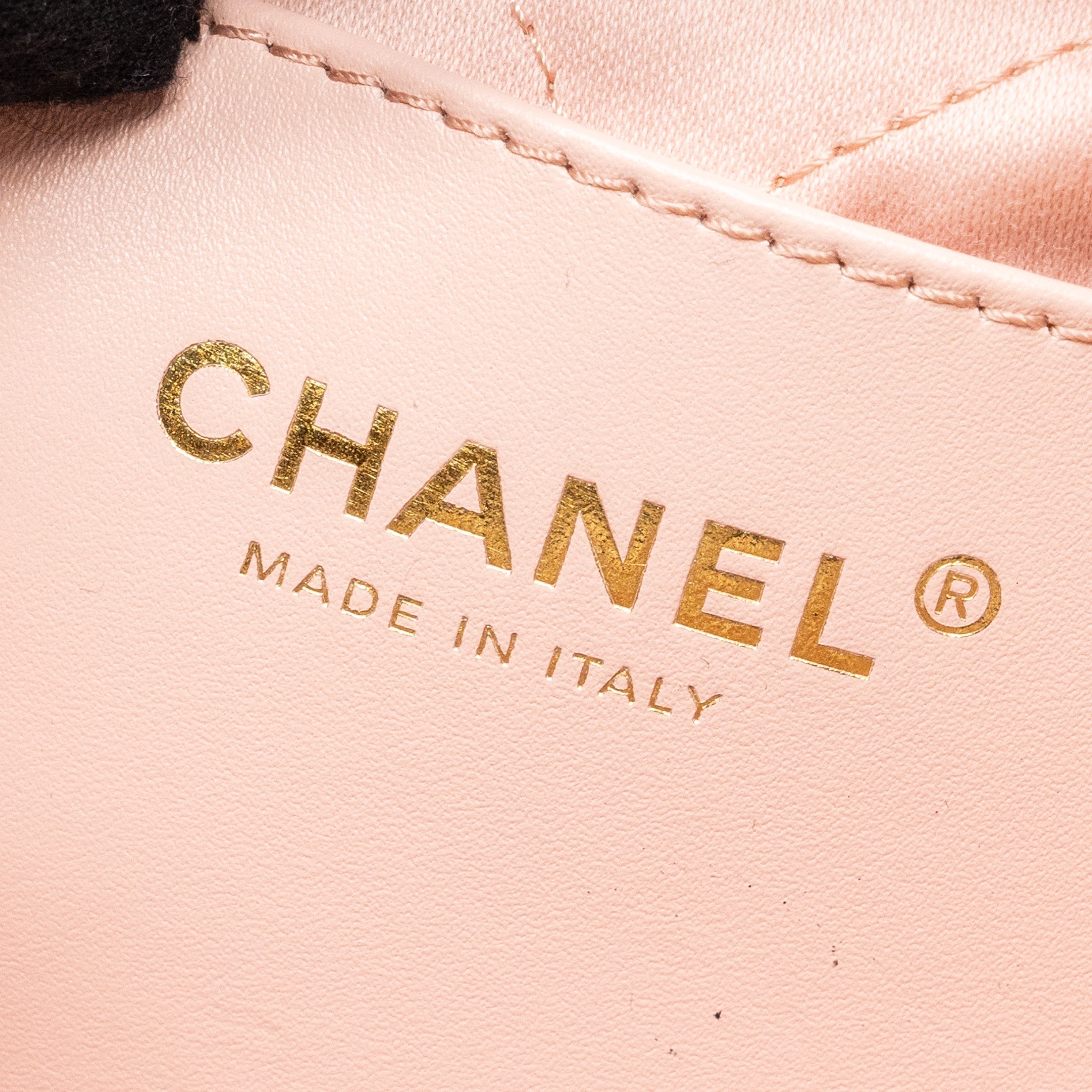CHANEL MINI 22 BAG SHINY CALFSKIN PINK GHW (MICROCHIP)
