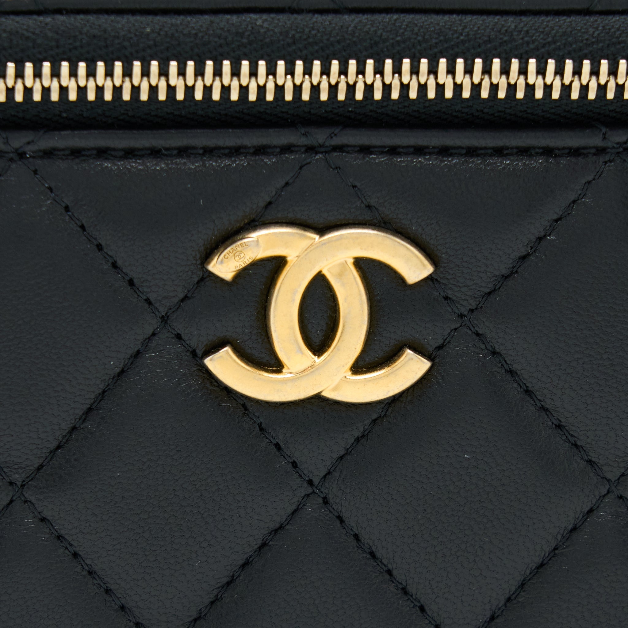 CHANEL LEATHER CHAIN TOP HANDLE LONG VANITY LAMBSKIN BLACK GHW