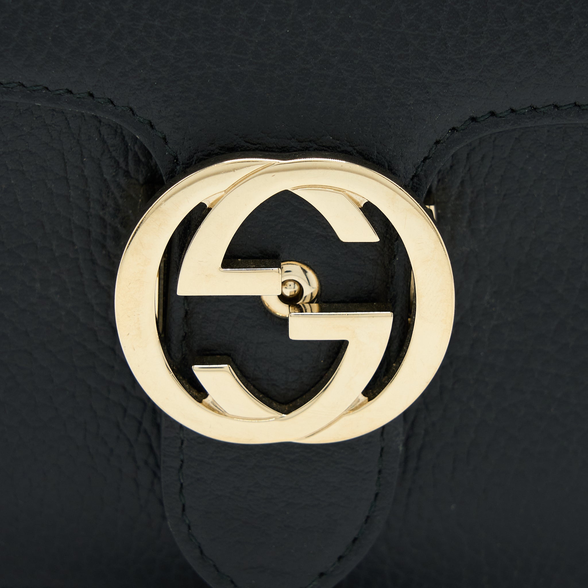 GUCCI INTERLOCKING SMALL SHOULDER BAG BLACK LGHW