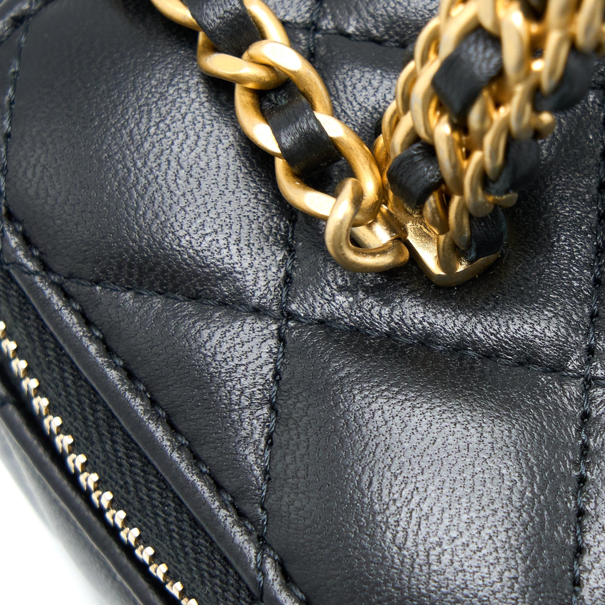 CHANEL LEATHER CHAIN TOP HANDLE LONG VANITY LAMBSKIN BLACK GHW