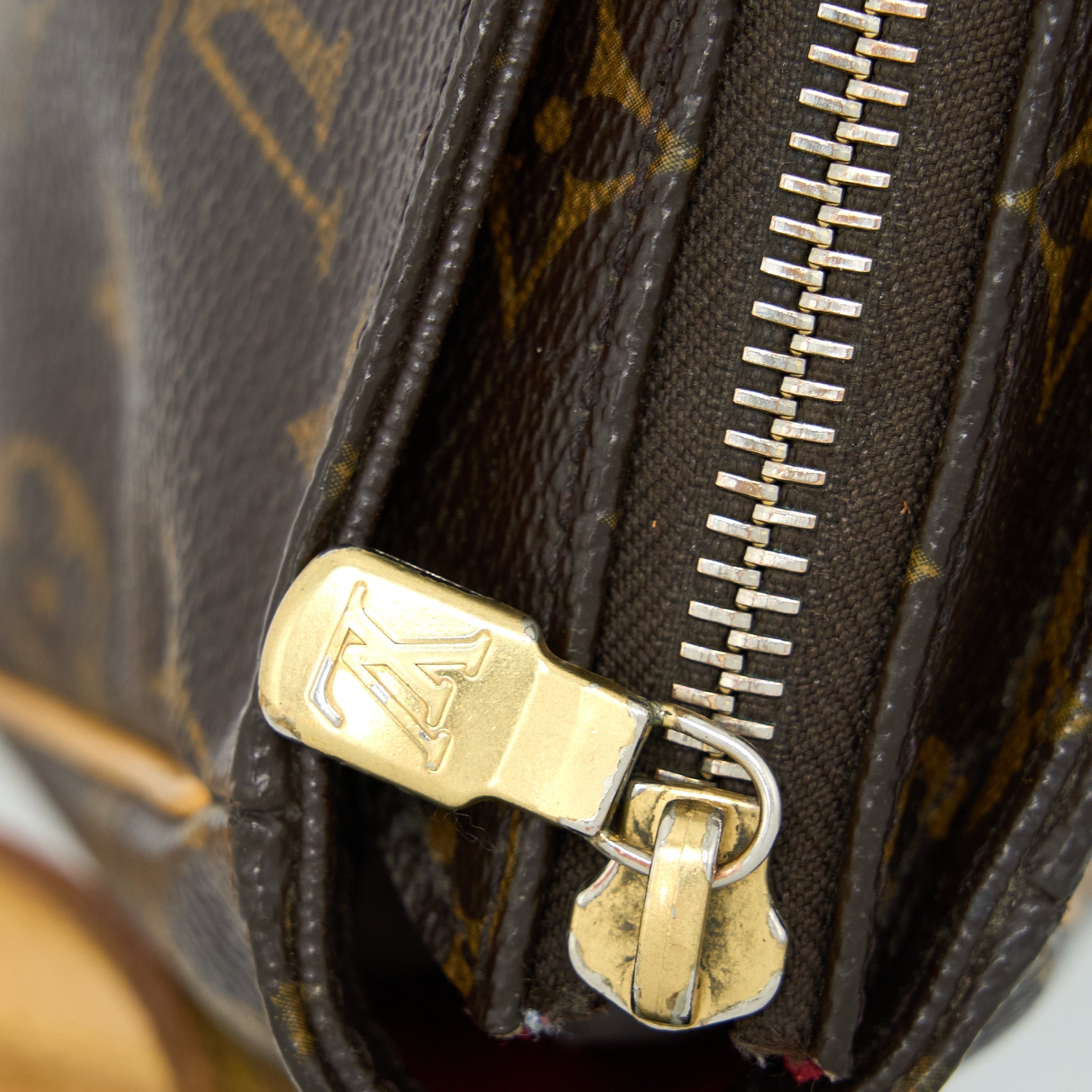 LOUIS VUITTON VINTAGE VIVA CITE PM MONOGRAM CANVAS GHW