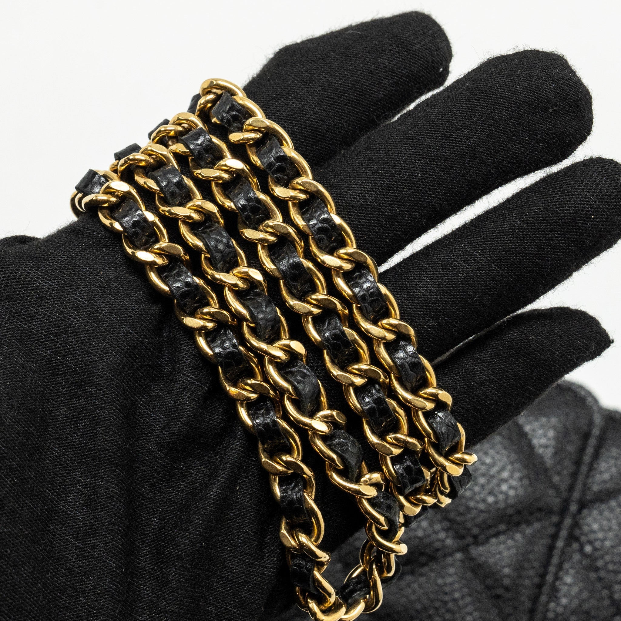 CHANEL CLASSIC WALLET ON CHAIN CAVIAR BLACK GHW (MICROCHIP)