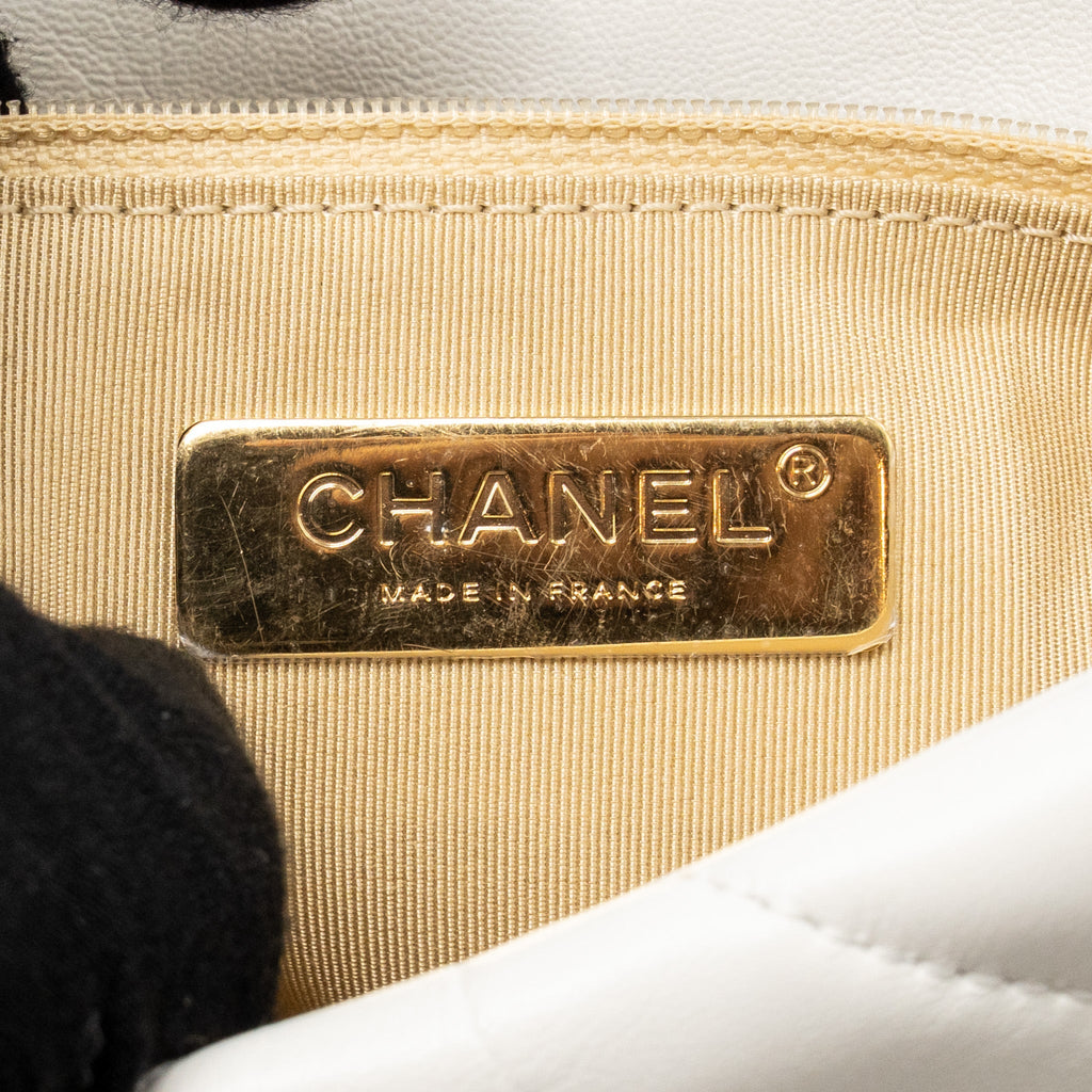 CHANEL SMALL 19 BAG LAMBSKIN WHITE MULTICOLOUR HARDWARE