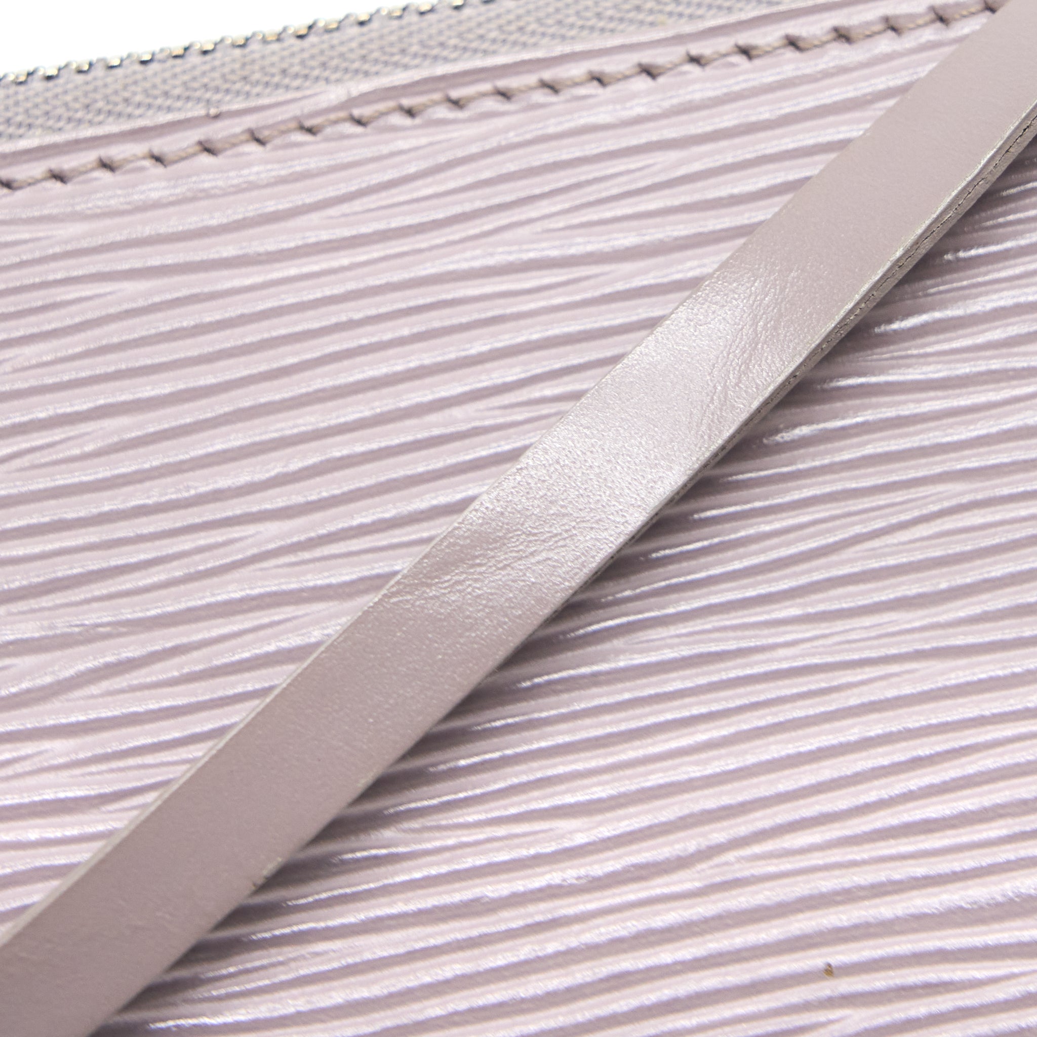 LOUIS VUITTON VINTAGE POCHETTE EPI LIGHT PURPLE BRUSHED SHW