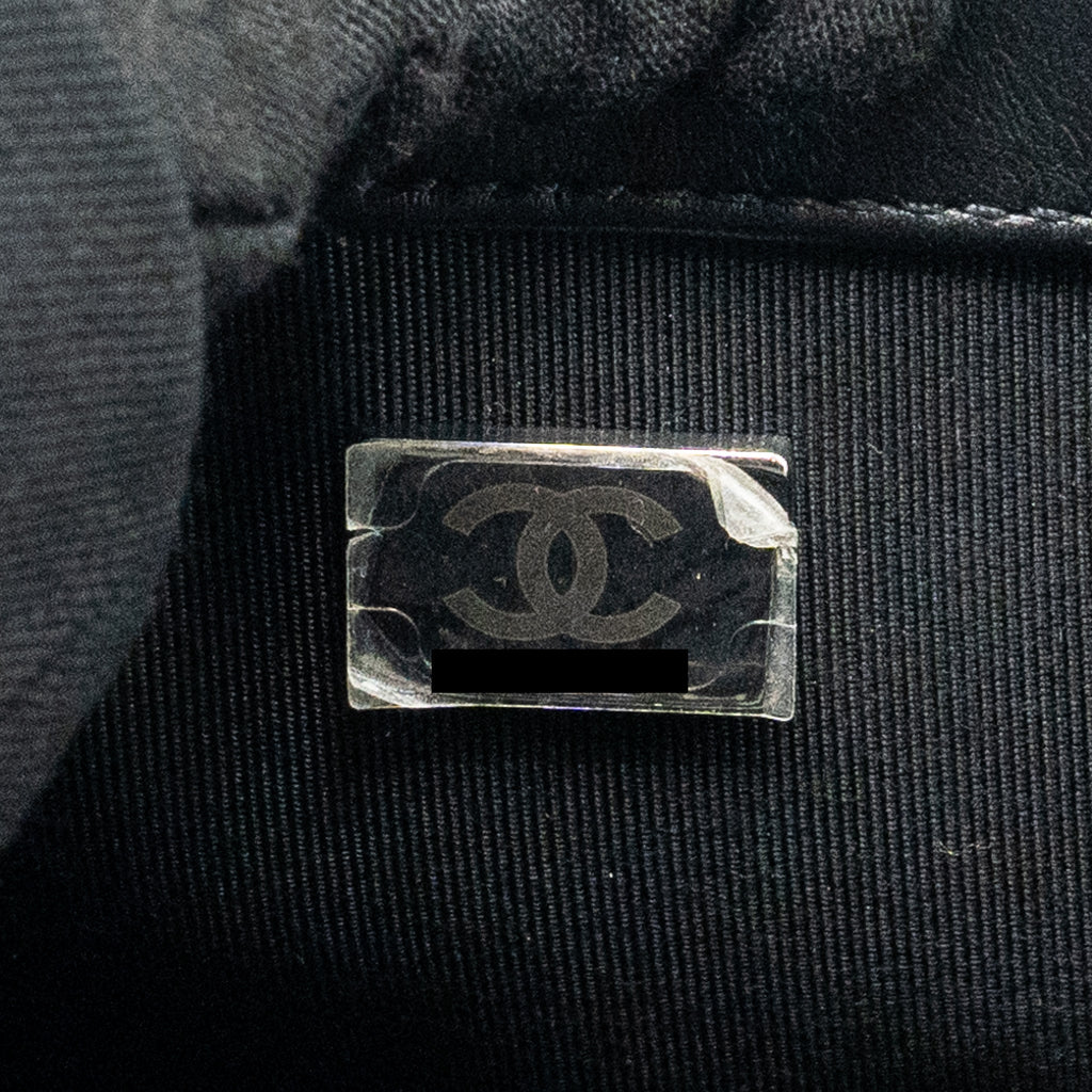 CHANEL SMALL BOY BAG CALFSKIN BLACK RUTHENIUM HARDWARE (MICROCHIP)