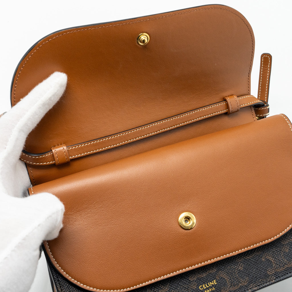 CELINE WALLET ON STRAP TRIOMPHE CANVAS/SMOOTH LAMBSKIN TAN GHW