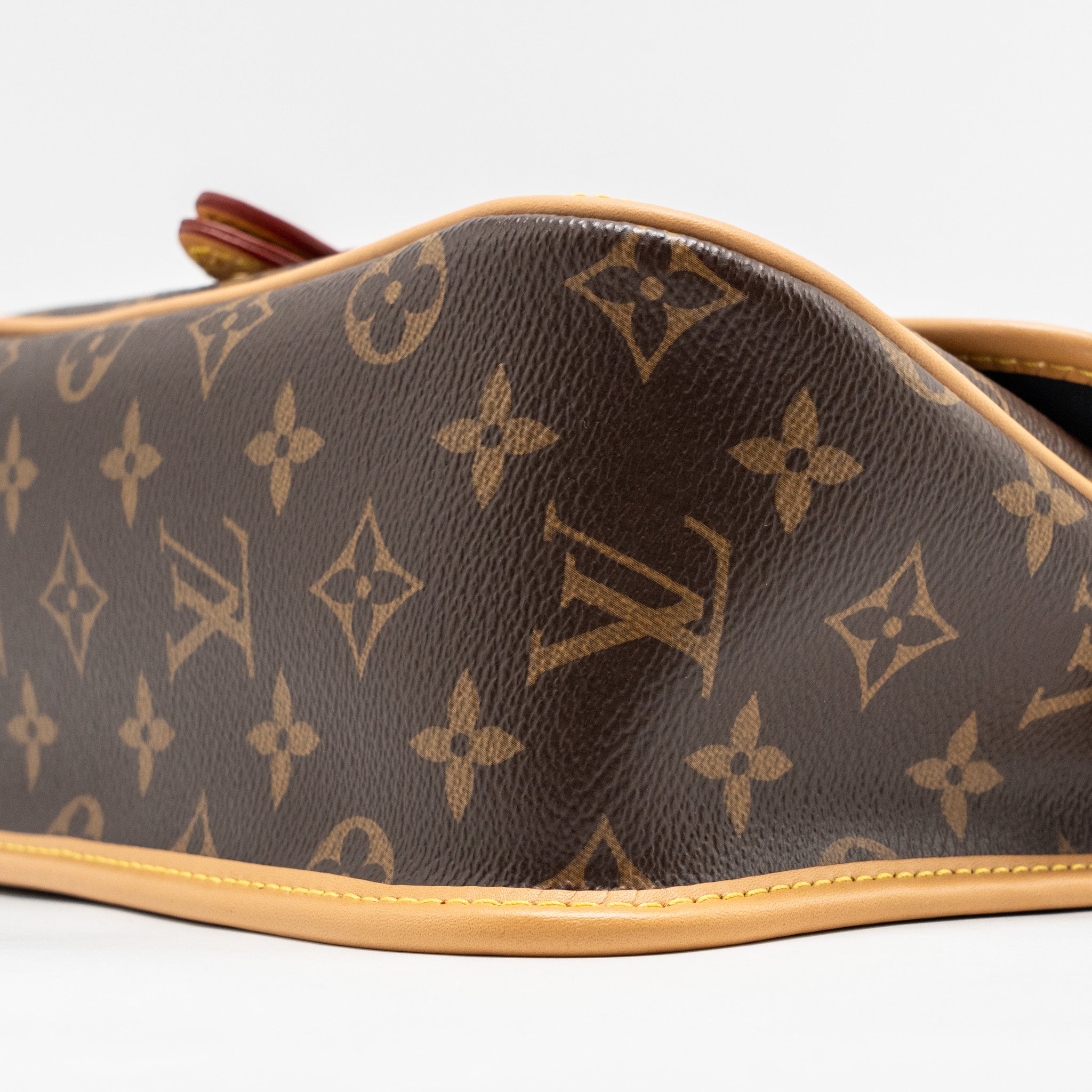 LOUIS VUITTON DIANE BAG MONOGRAM CANVAS GHW
